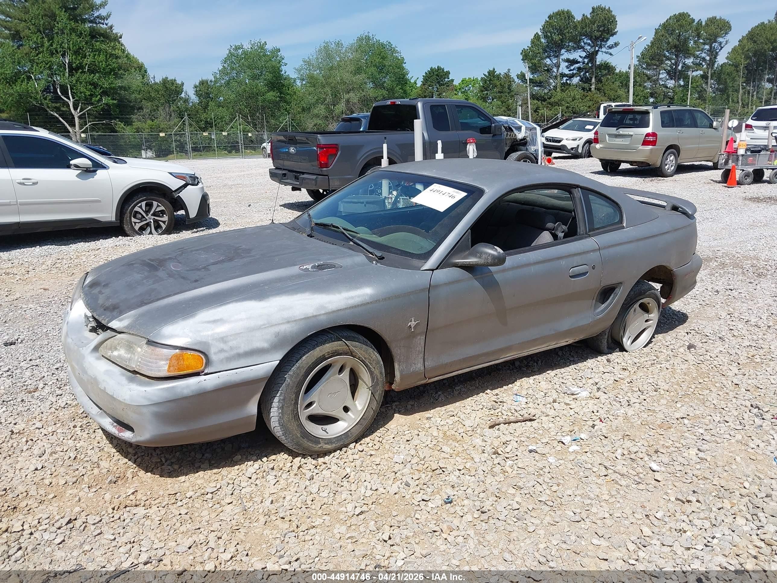 1996 Ford Mustang   Silver vin: 1FALP4042TF226048
