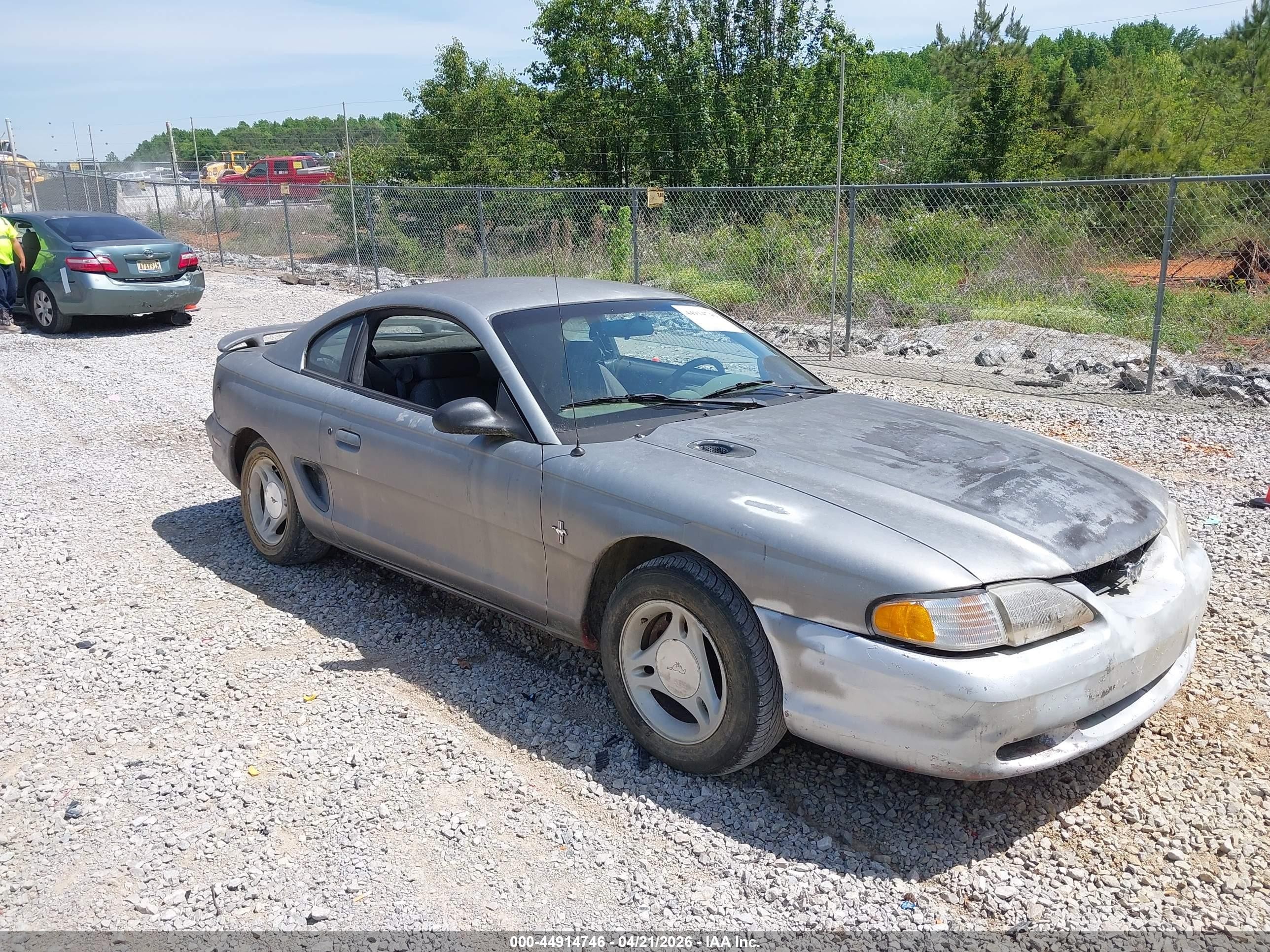 1996 Ford Mustang   Silver vin: 1FALP4042TF226048