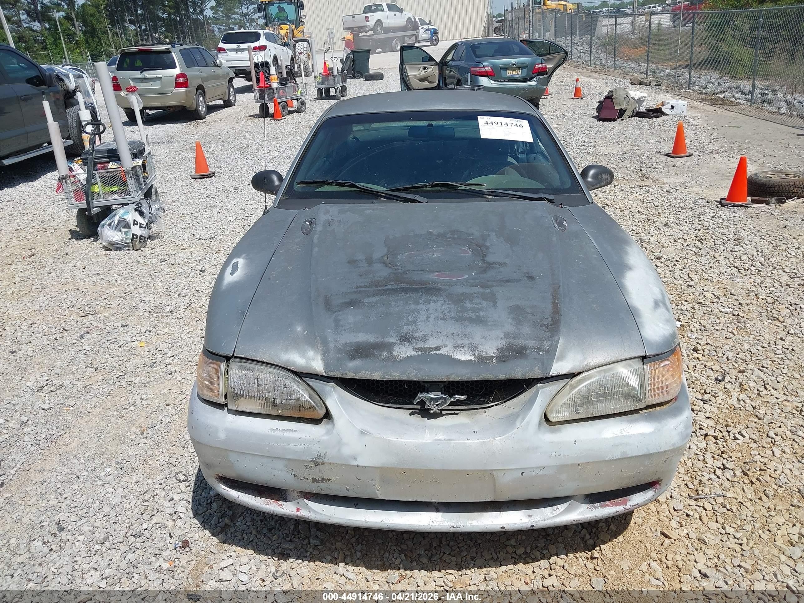 1996 Ford Mustang   Silver vin: 1FALP4042TF226048