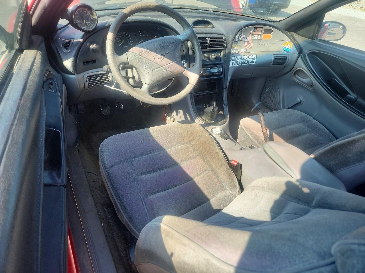 1995 Ford Mustang Red vin: 1FALP4043SF150953