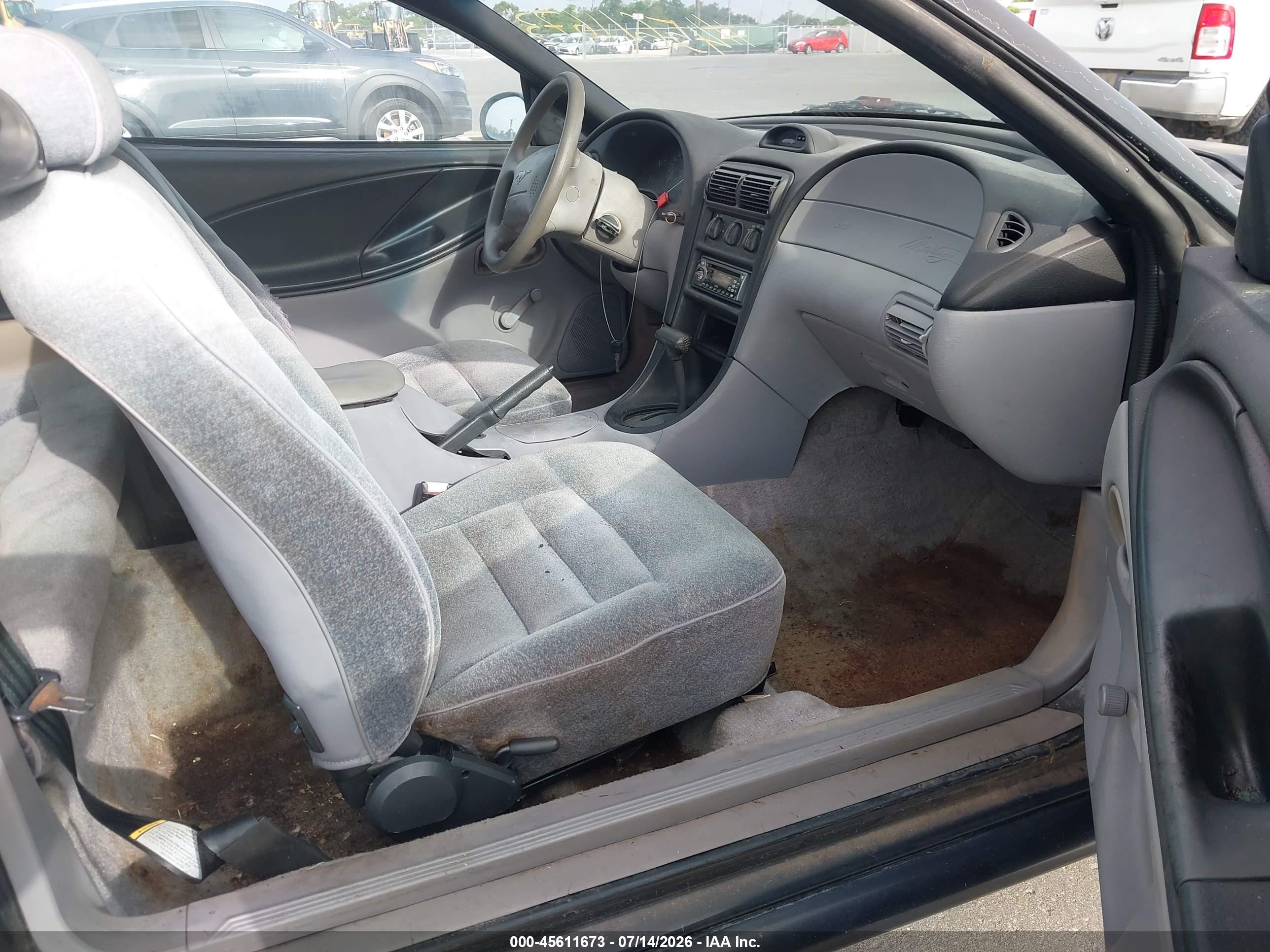 1994 Ford Mustang   Черный vin: 1FALP4044RF171322