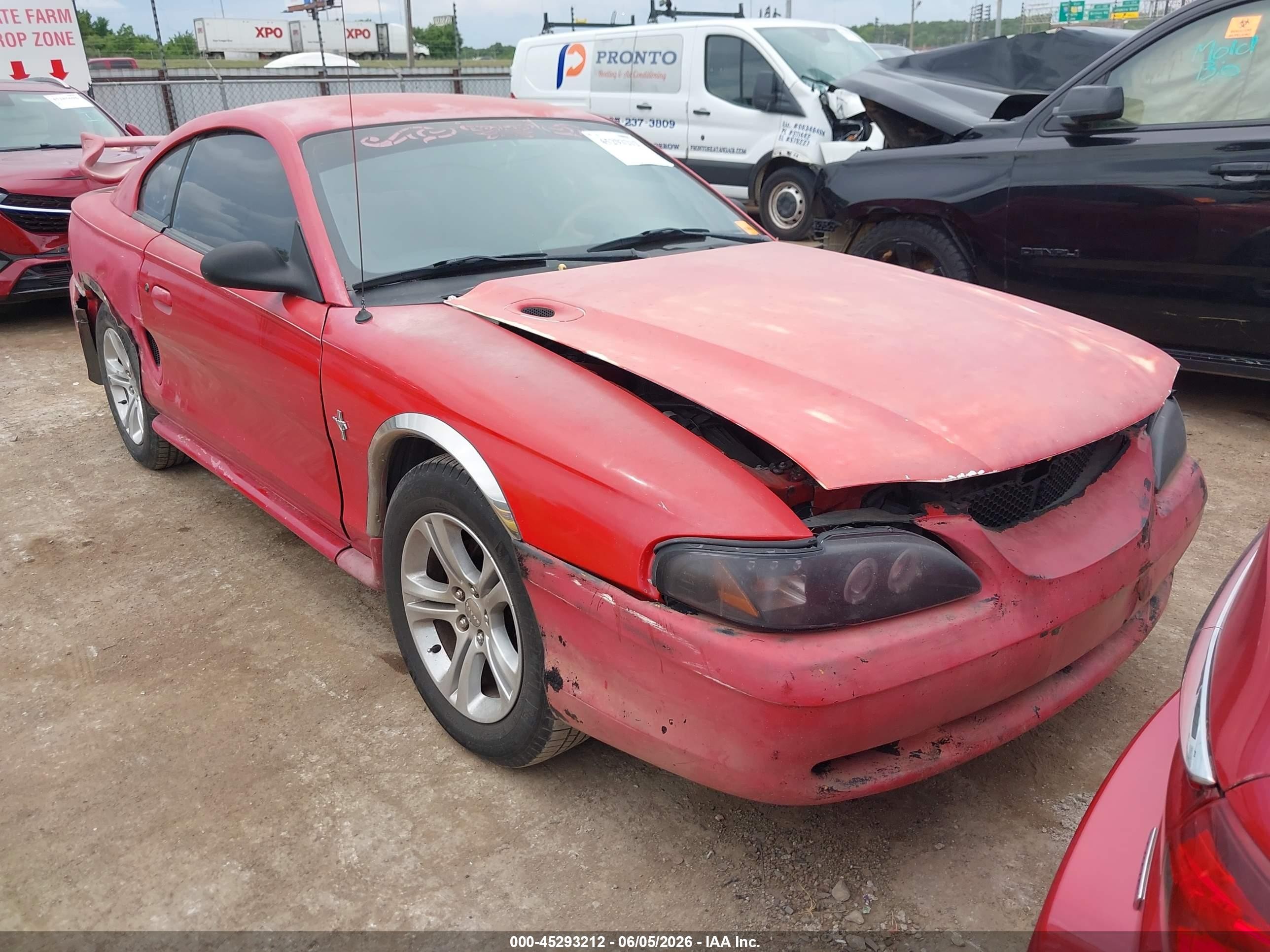 1996 Ford Mustang   Red vin: 1FALP4044TF104436