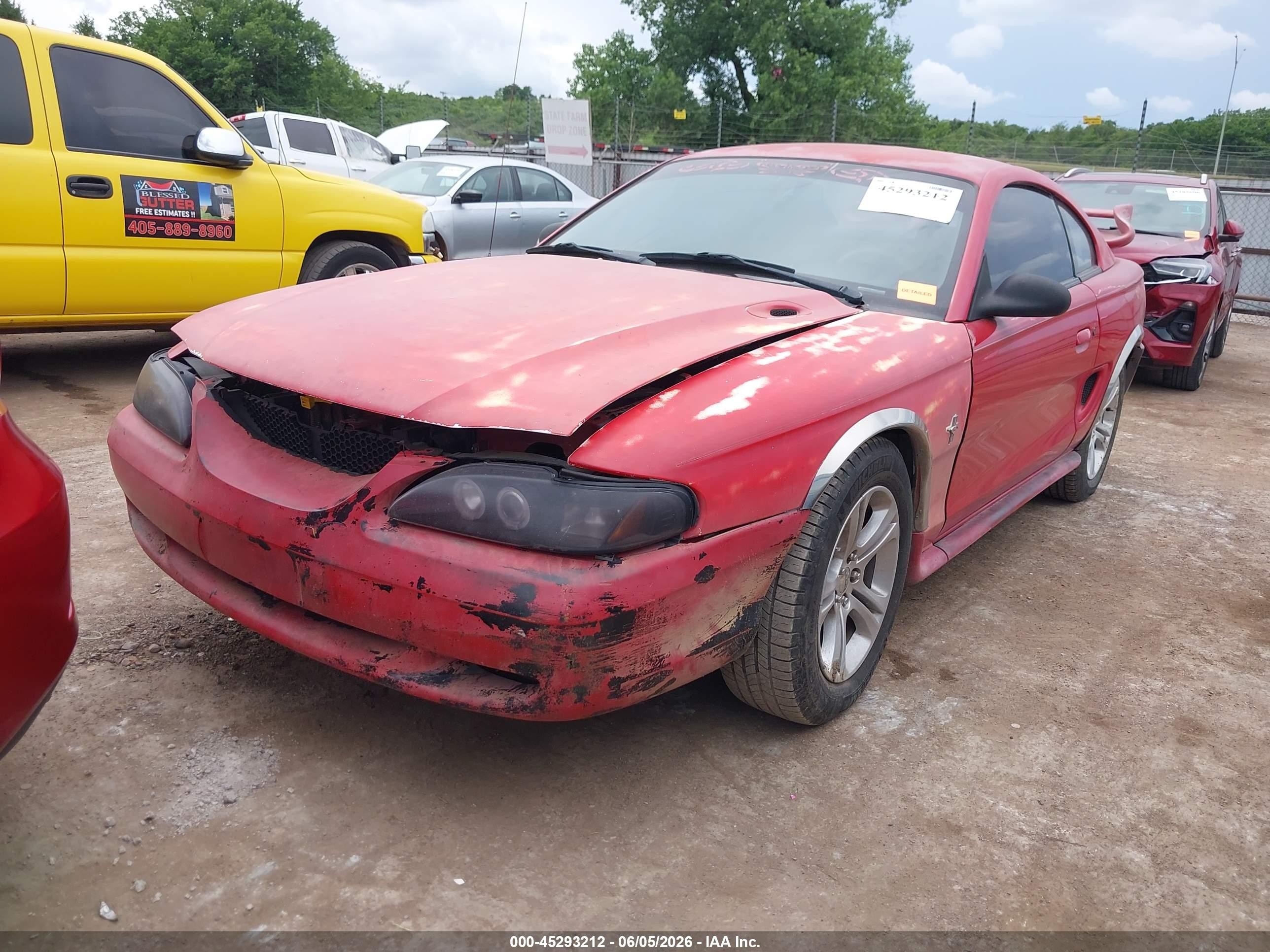 1996 Ford Mustang   Red vin: 1FALP4044TF104436