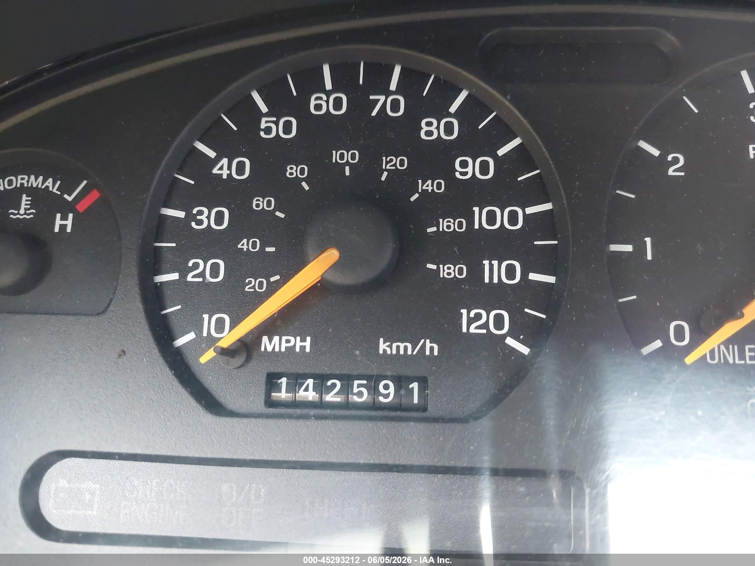 1996 Ford Mustang   Red vin: 1FALP4044TF104436