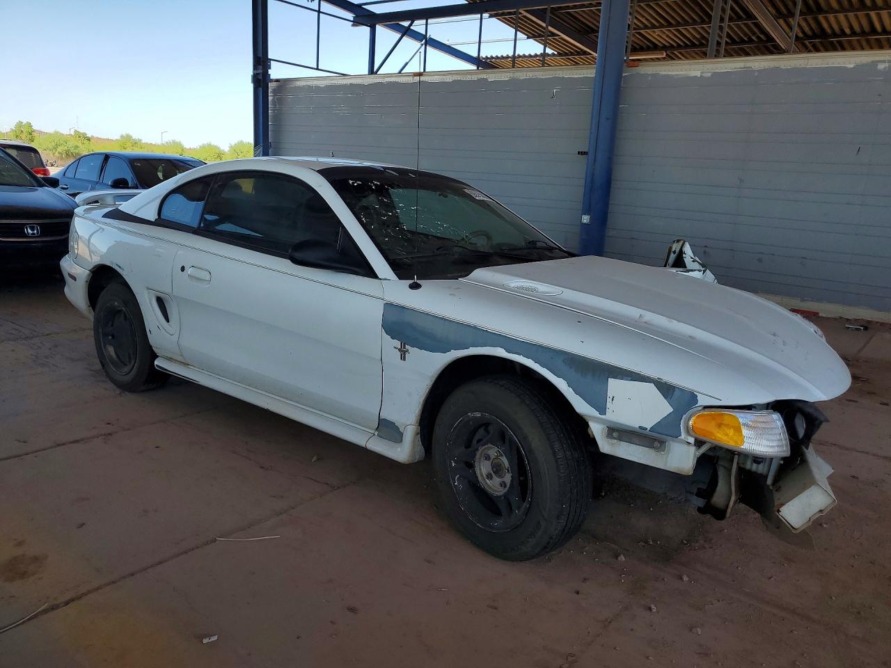 1997 Ford Mustang White vin: 1FALP4044VF115701