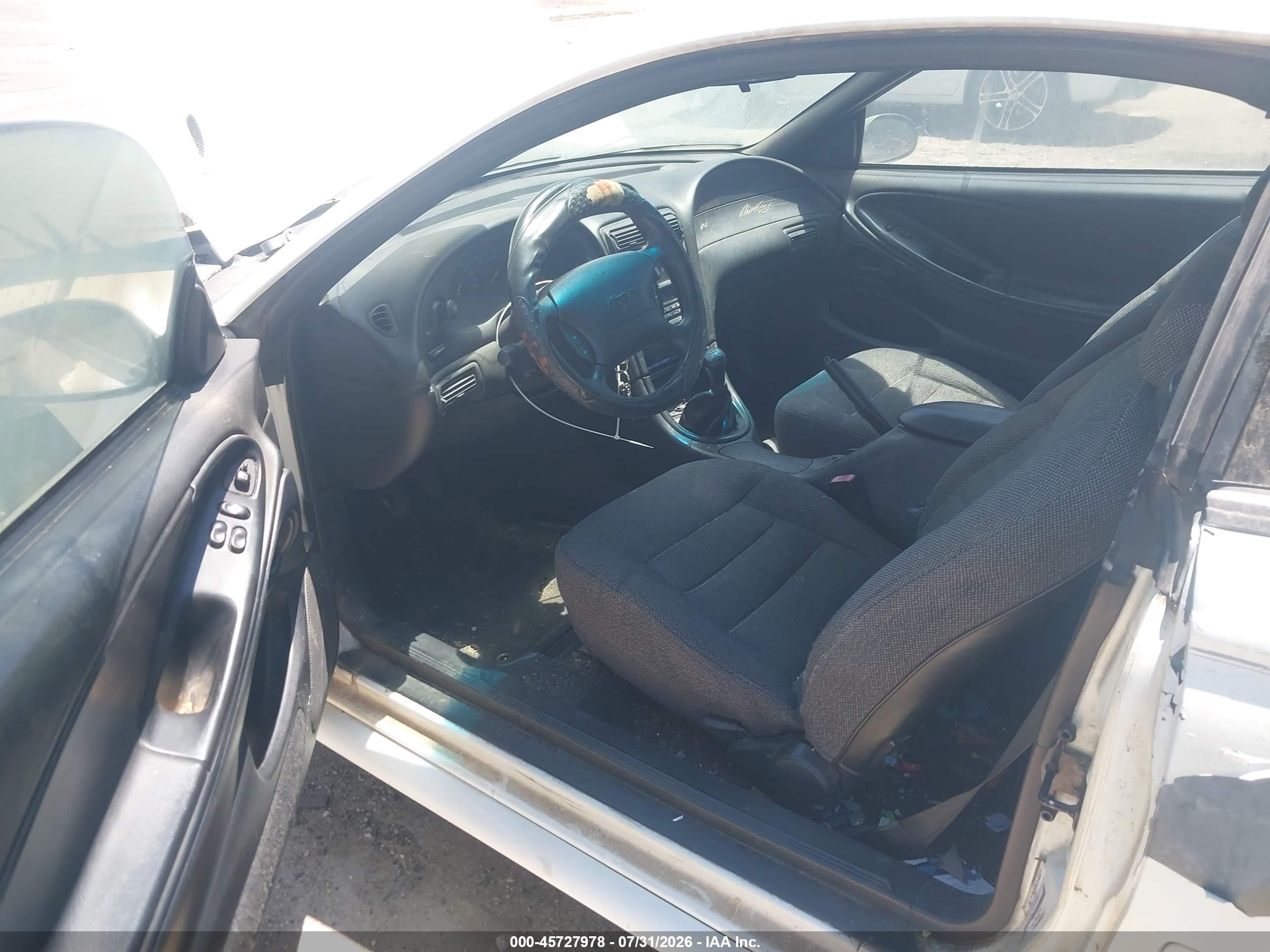 1997 Ford Mustang   White vin: 1FALP4046VF140549