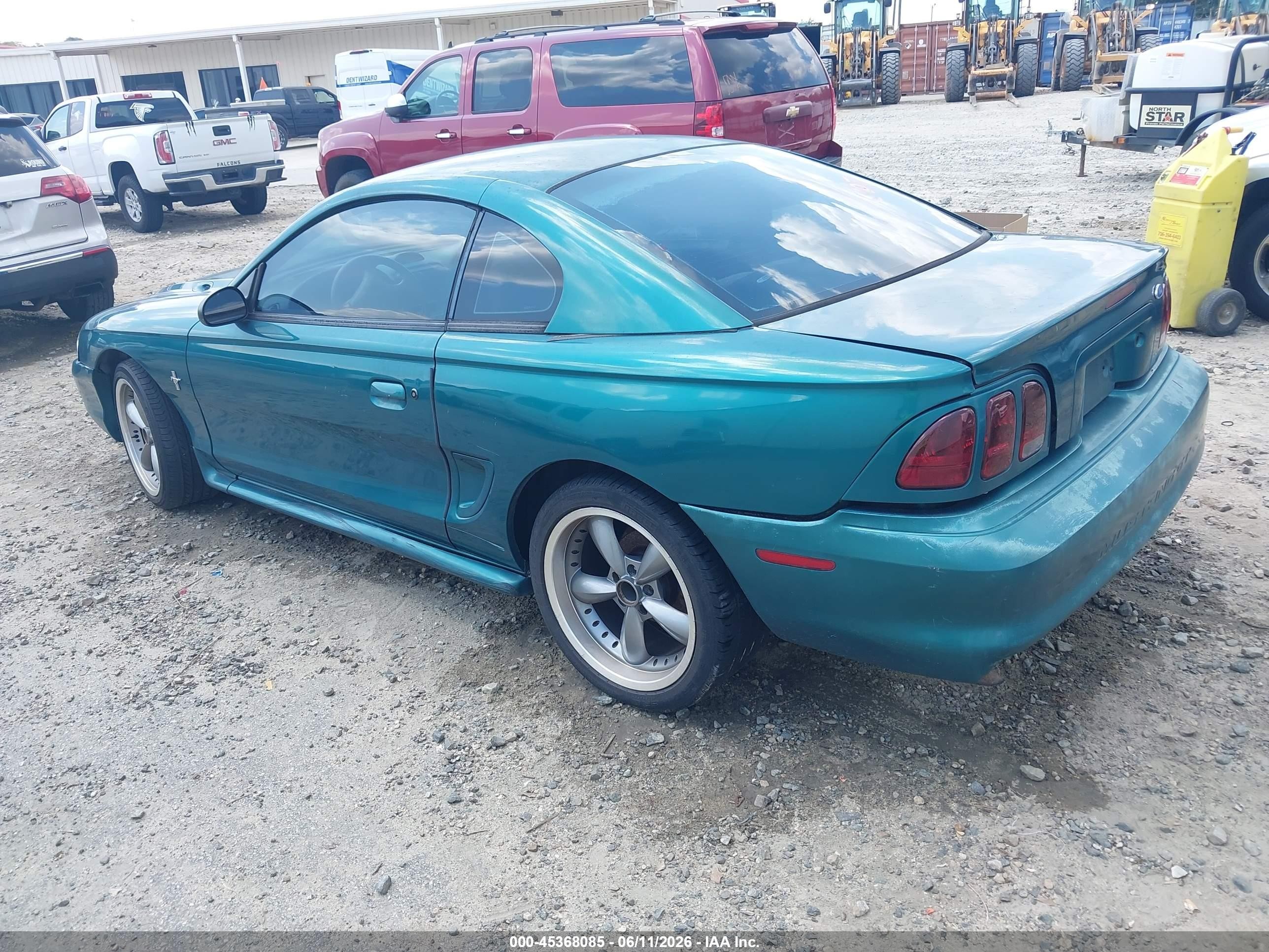 1996 Ford Mustang   Green vin: 1FALP404XTF141121