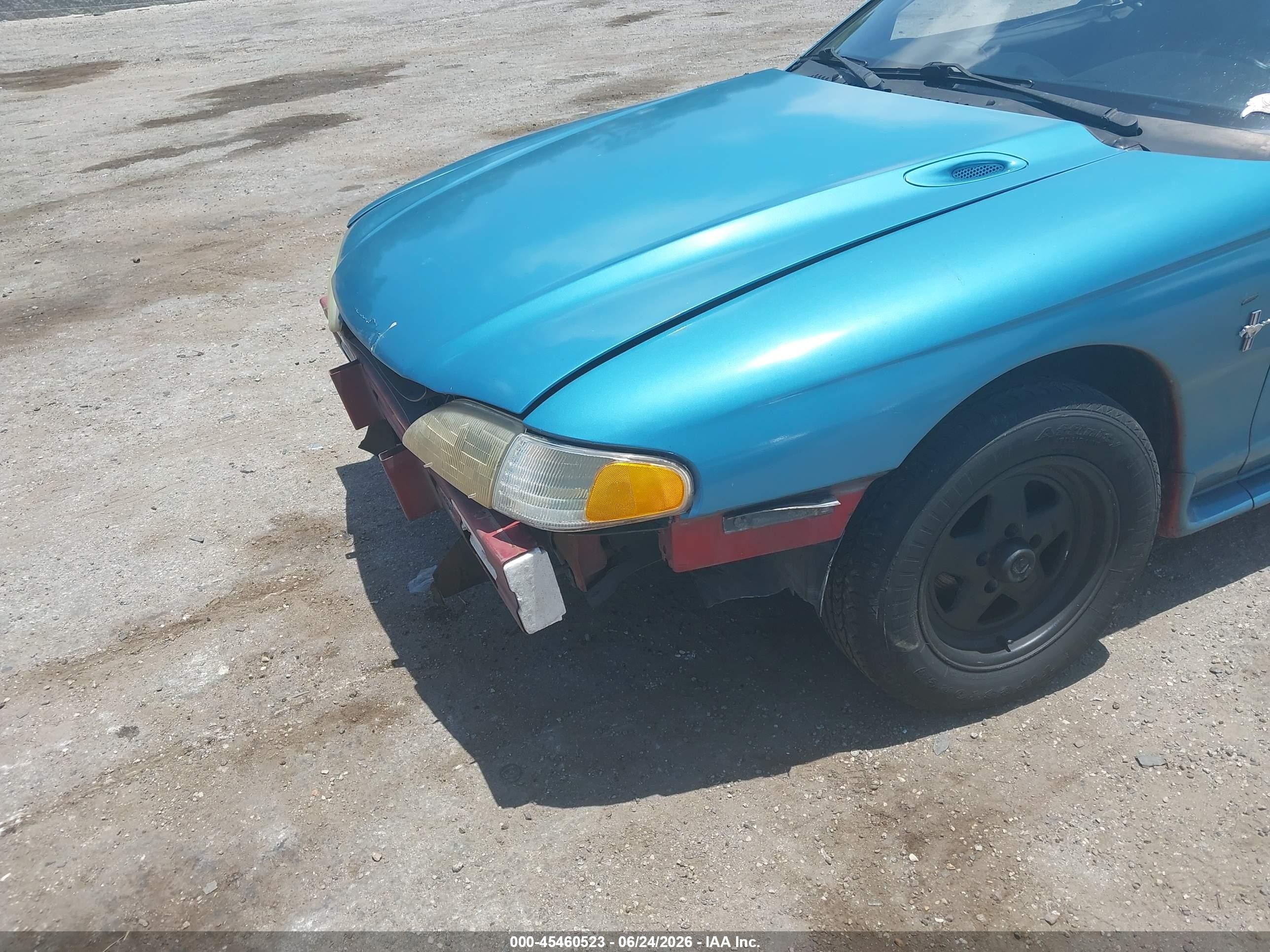 1997 Ford Mustang   Синий vin: 1FALP404XVF204513