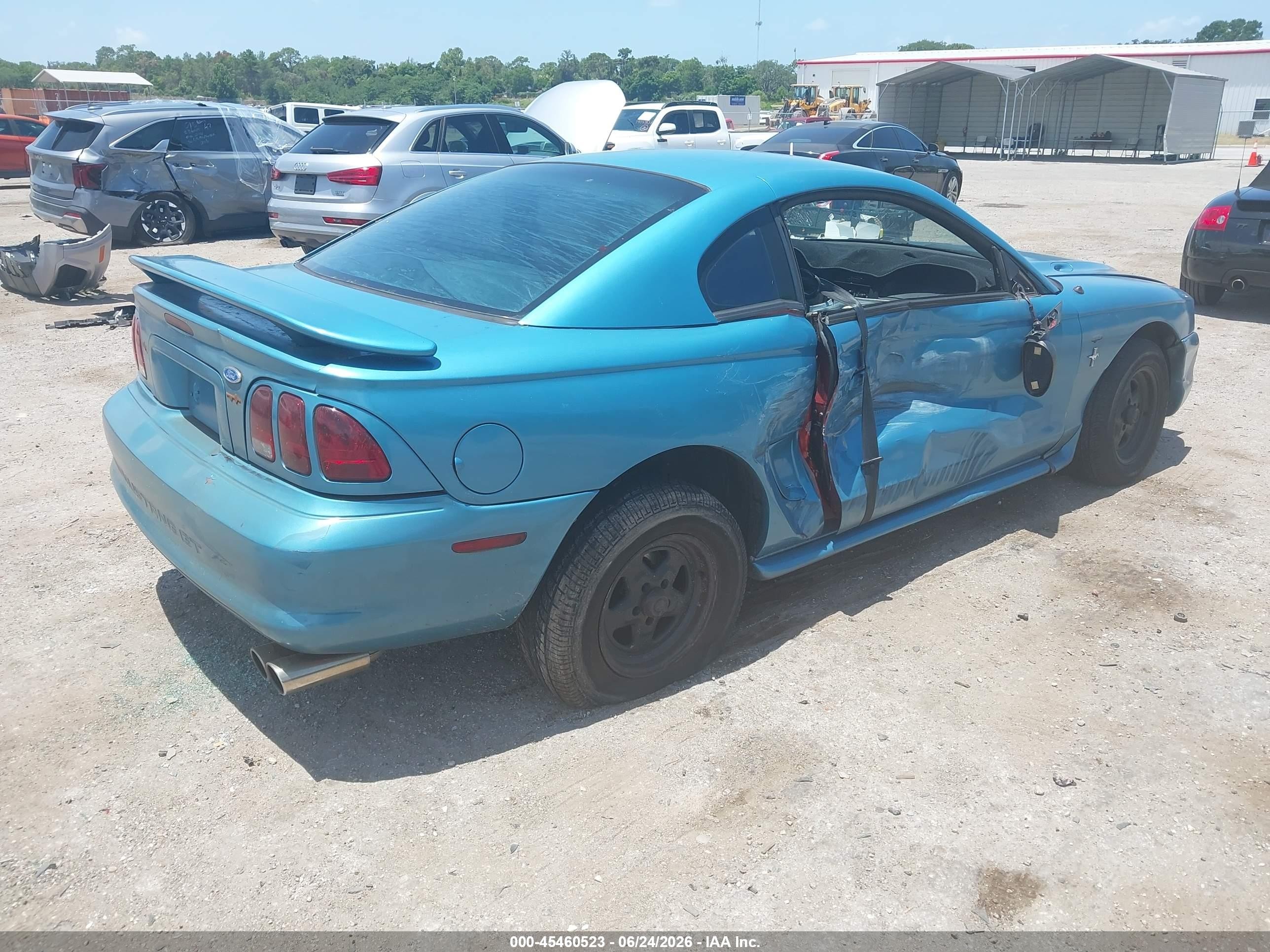1997 Ford Mustang   Синий vin: 1FALP404XVF204513