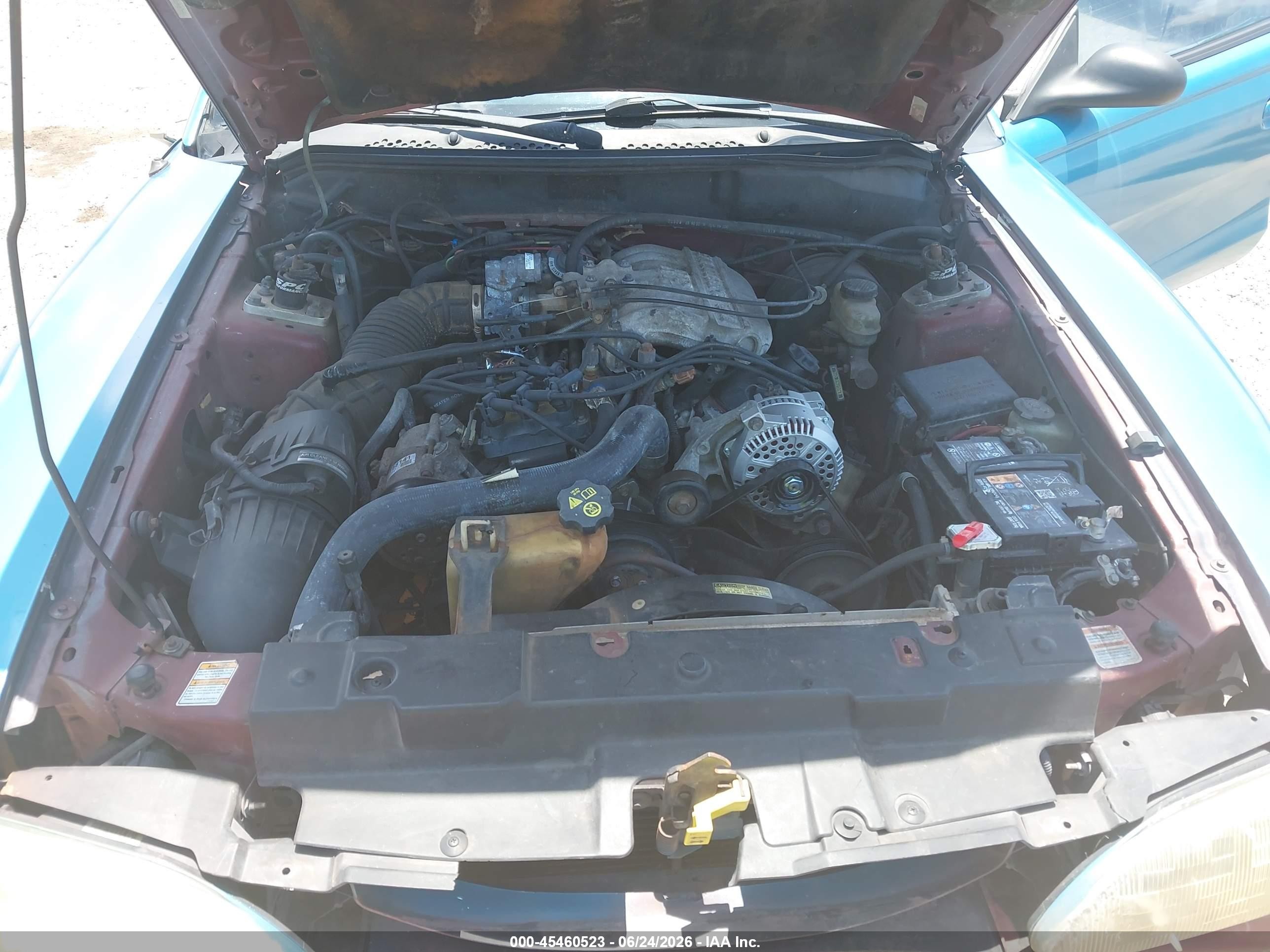 1997 Ford Mustang   Синий vin: 1FALP404XVF204513
