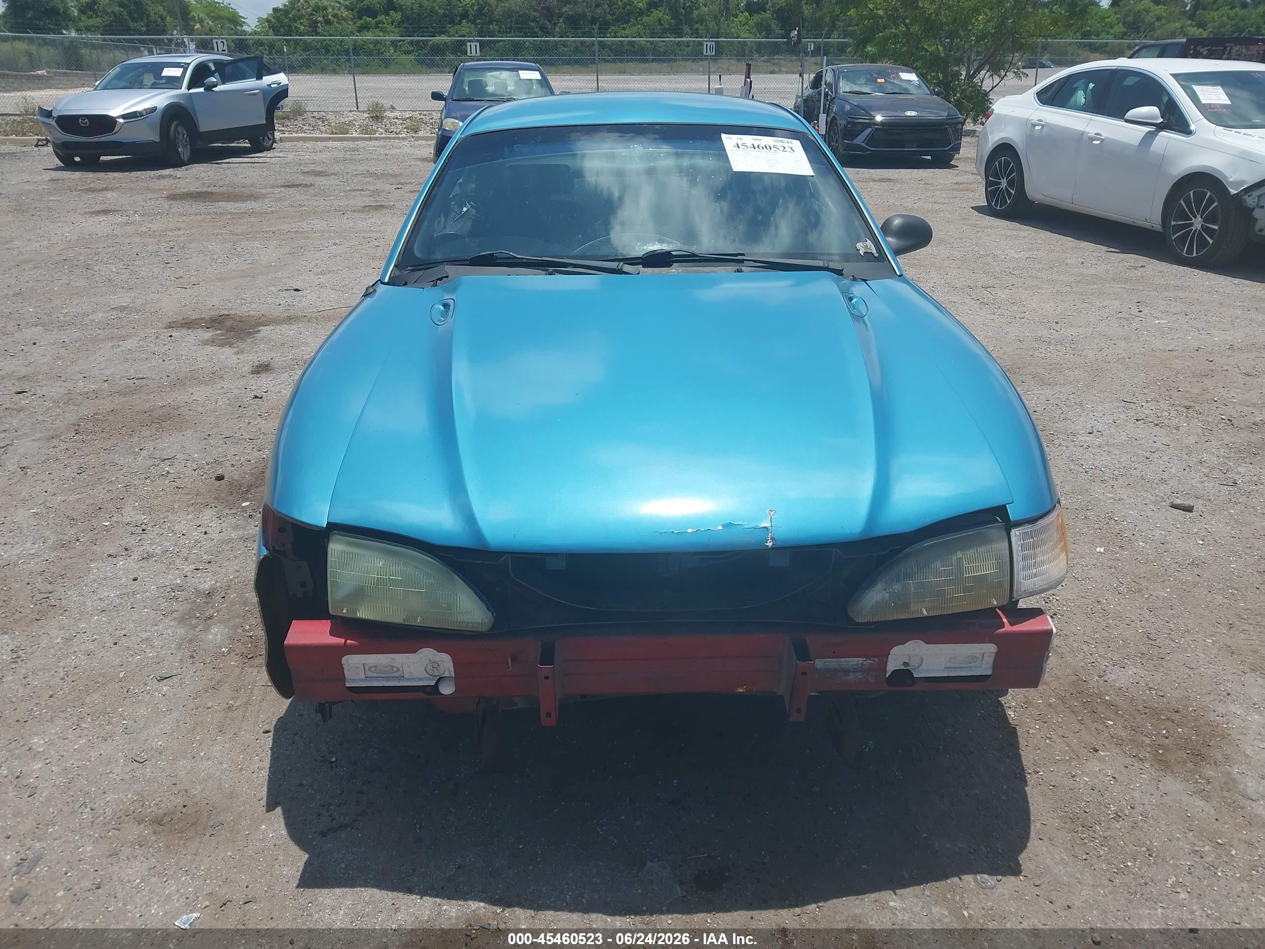 1997 Ford Mustang   Синий vin: 1FALP404XVF204513