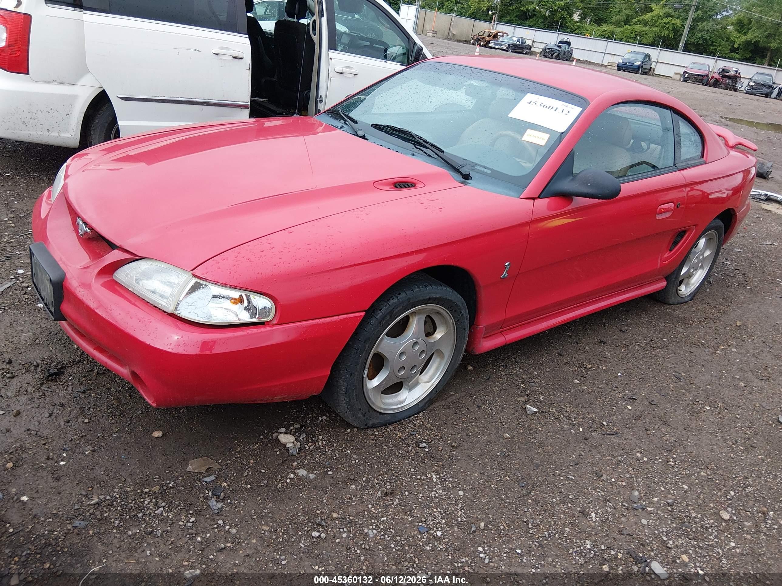 1995 Ford Mustang Cobra Svt Red vin: 1FALP42D4SF194697