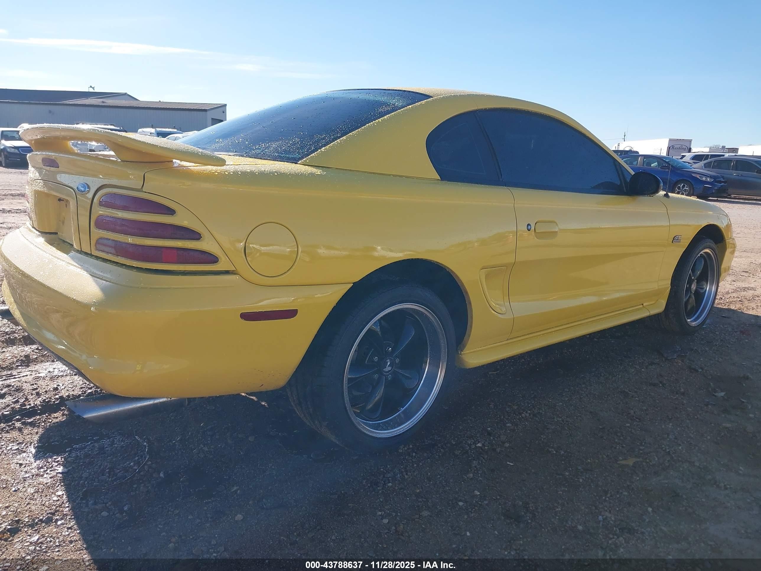 1995 Ford Mustang Gt/gts Yellow vin: 1FALP42T5SF273190