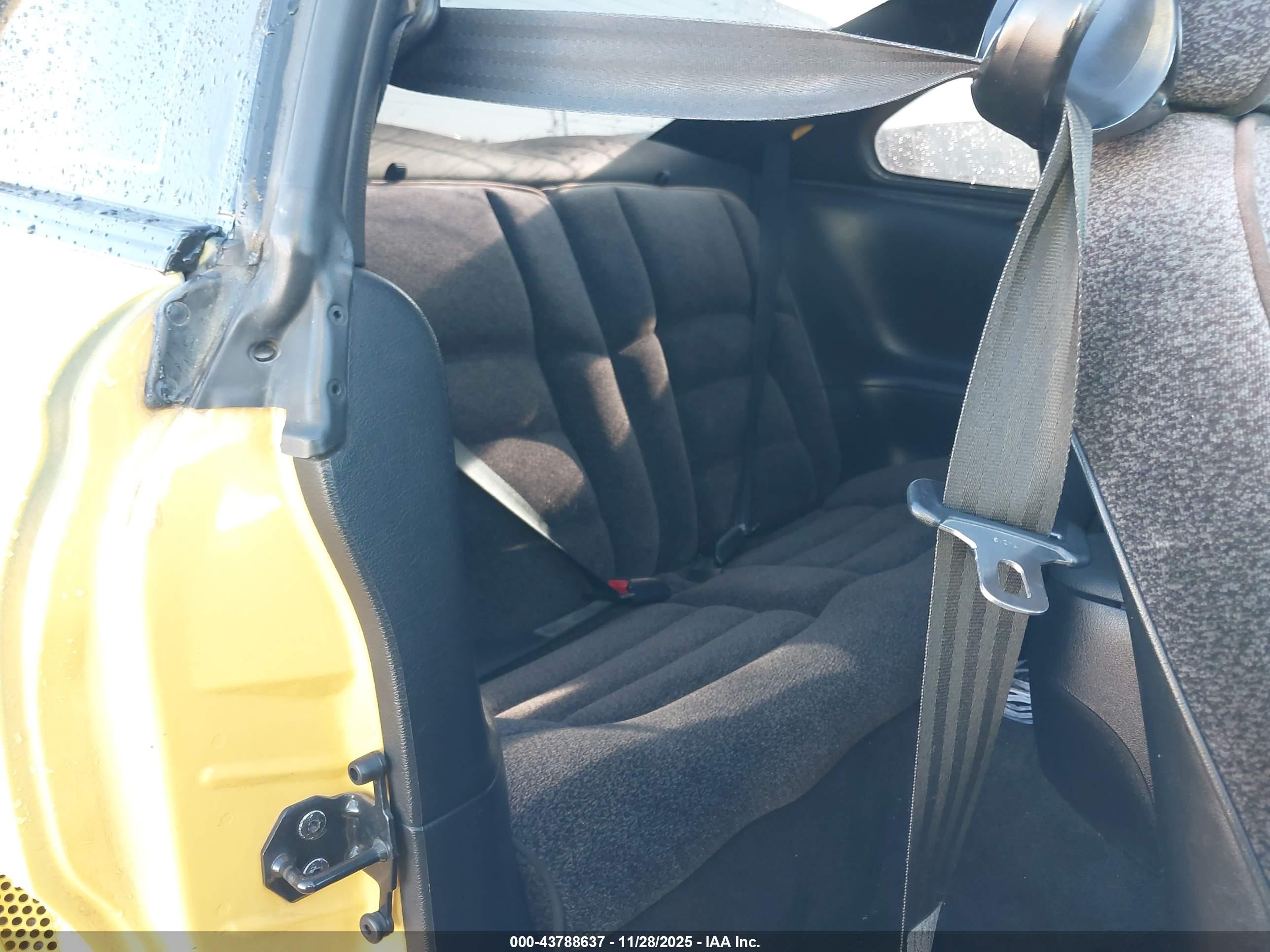 1995 Ford Mustang Gt/gts Yellow vin: 1FALP42T5SF273190