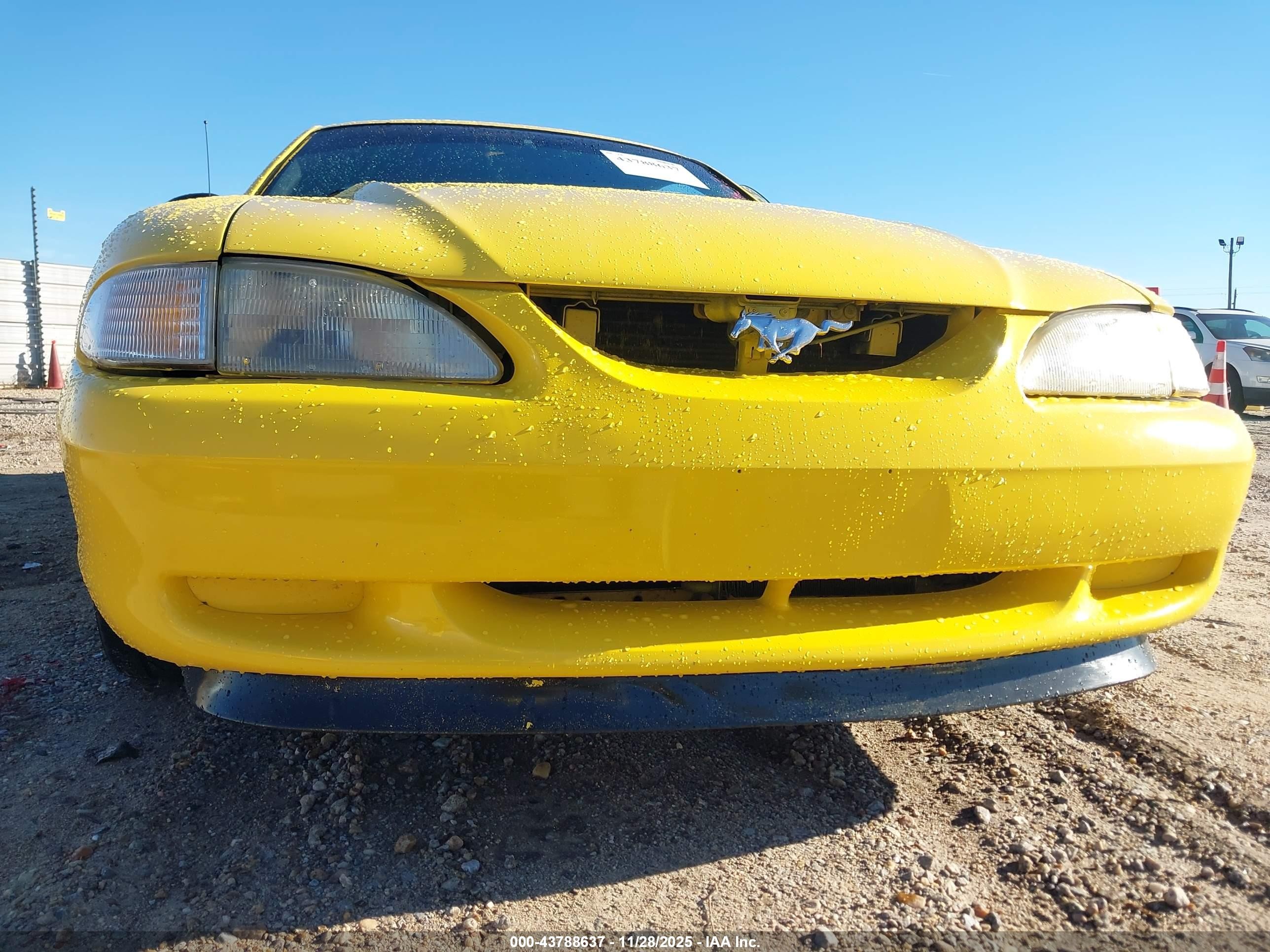 1995 Ford Mustang Gt/gts Yellow vin: 1FALP42T5SF273190