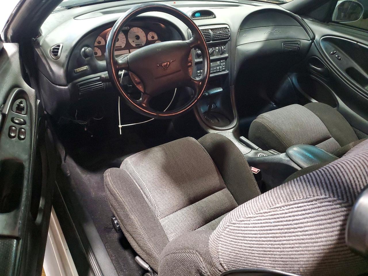 1994 Ford Mustang Gt Белый vin: 1FALP42TXRF223945