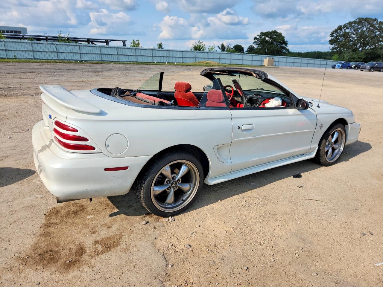 1995 Ford Mustang White vin: 1FALP4443SF192968