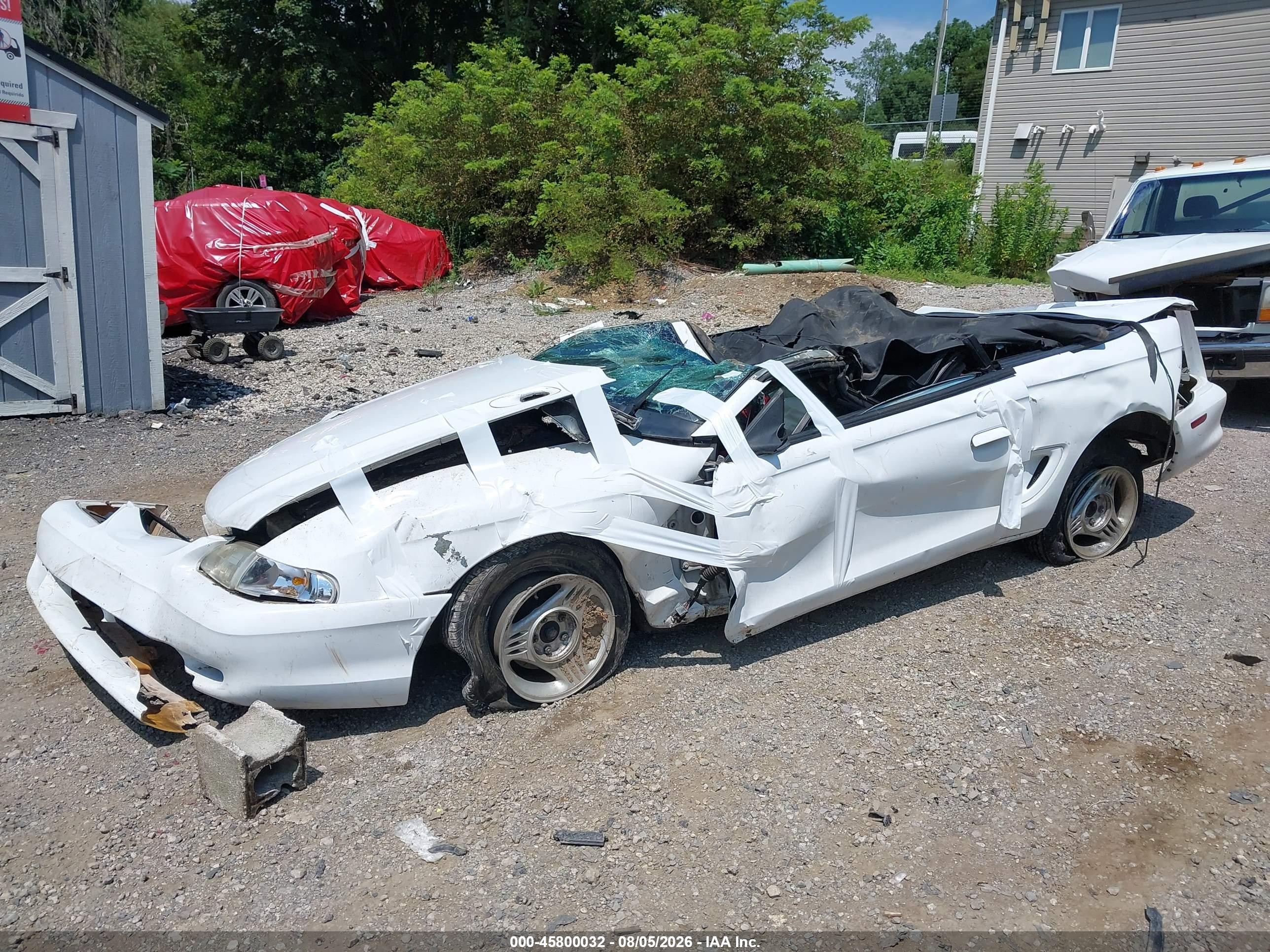 1994 Ford Mustang   Белый vin: 1FALP4444RF218374