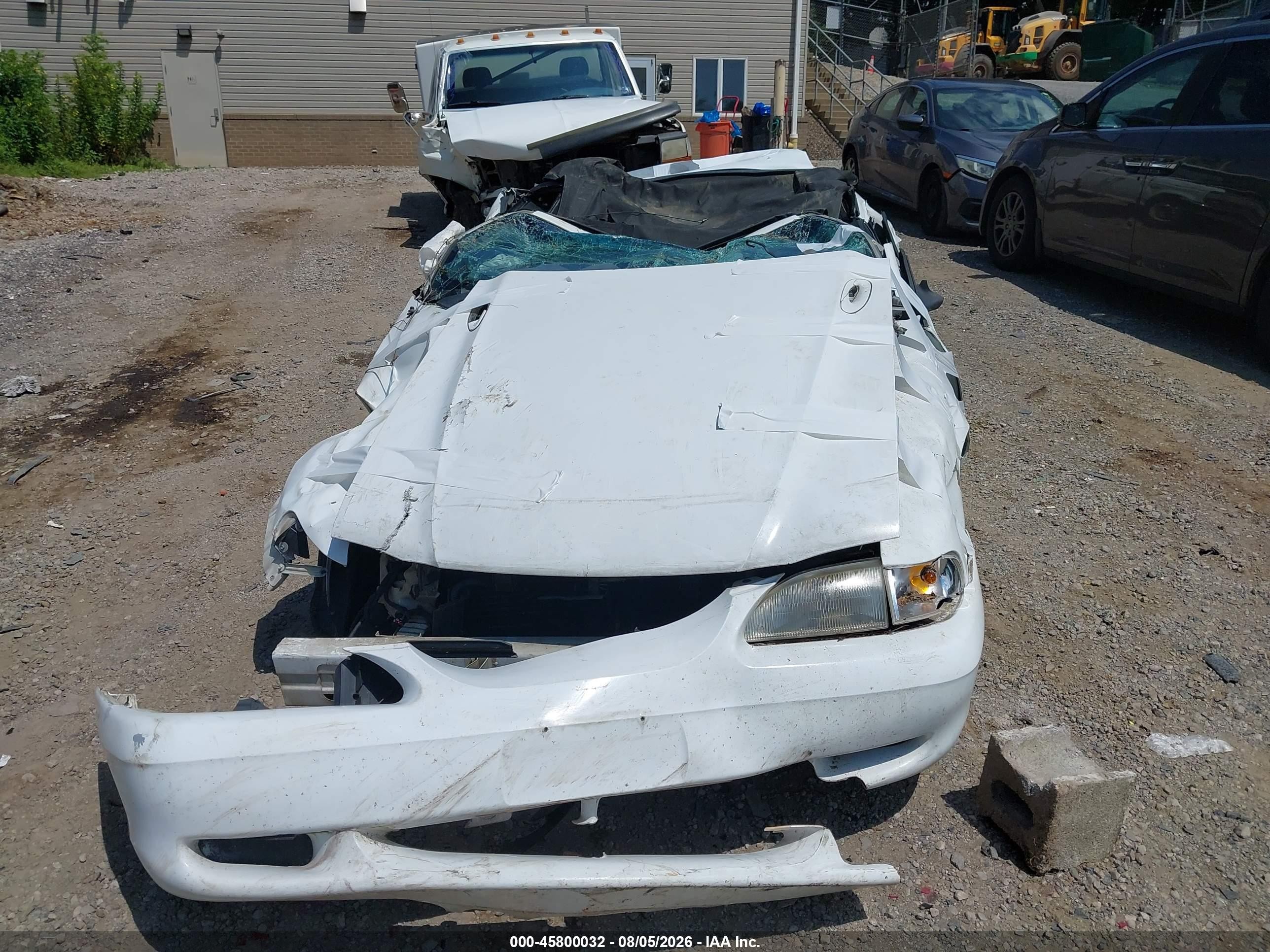 1994 Ford Mustang   Белый vin: 1FALP4444RF218374