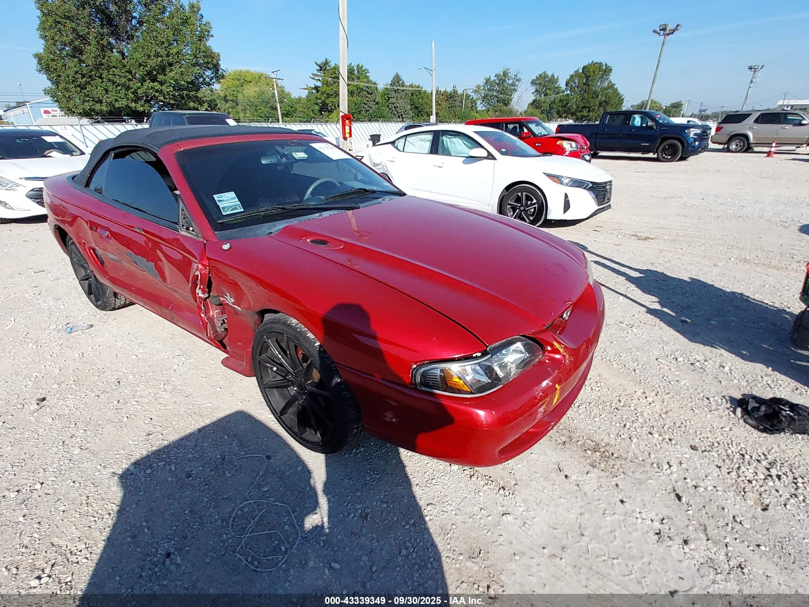 1995 Ford Mustang   Red vin: 1FALP4444SF221863