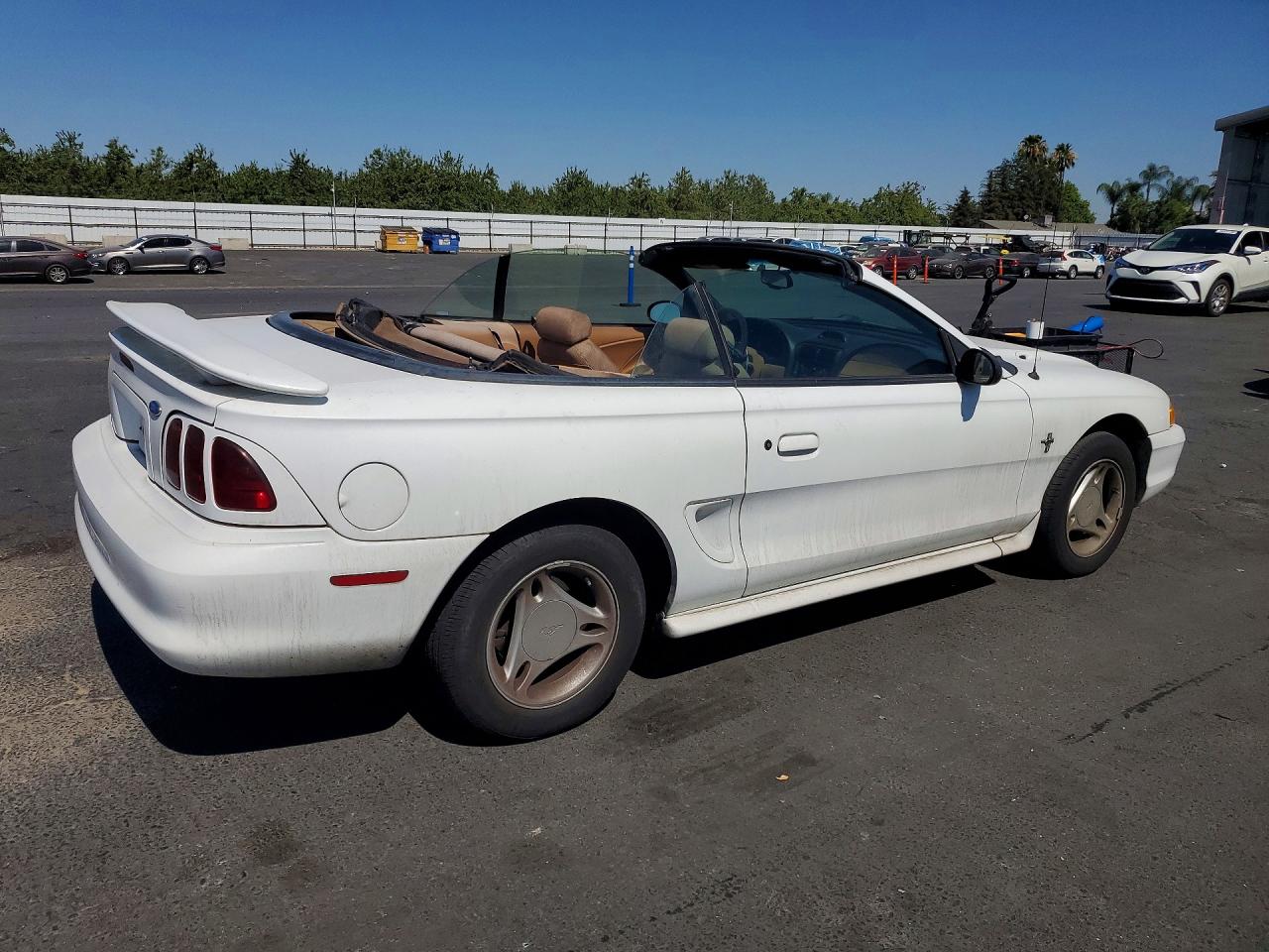 1997 Ford Mustang White vin: 1FALP4449VF197824