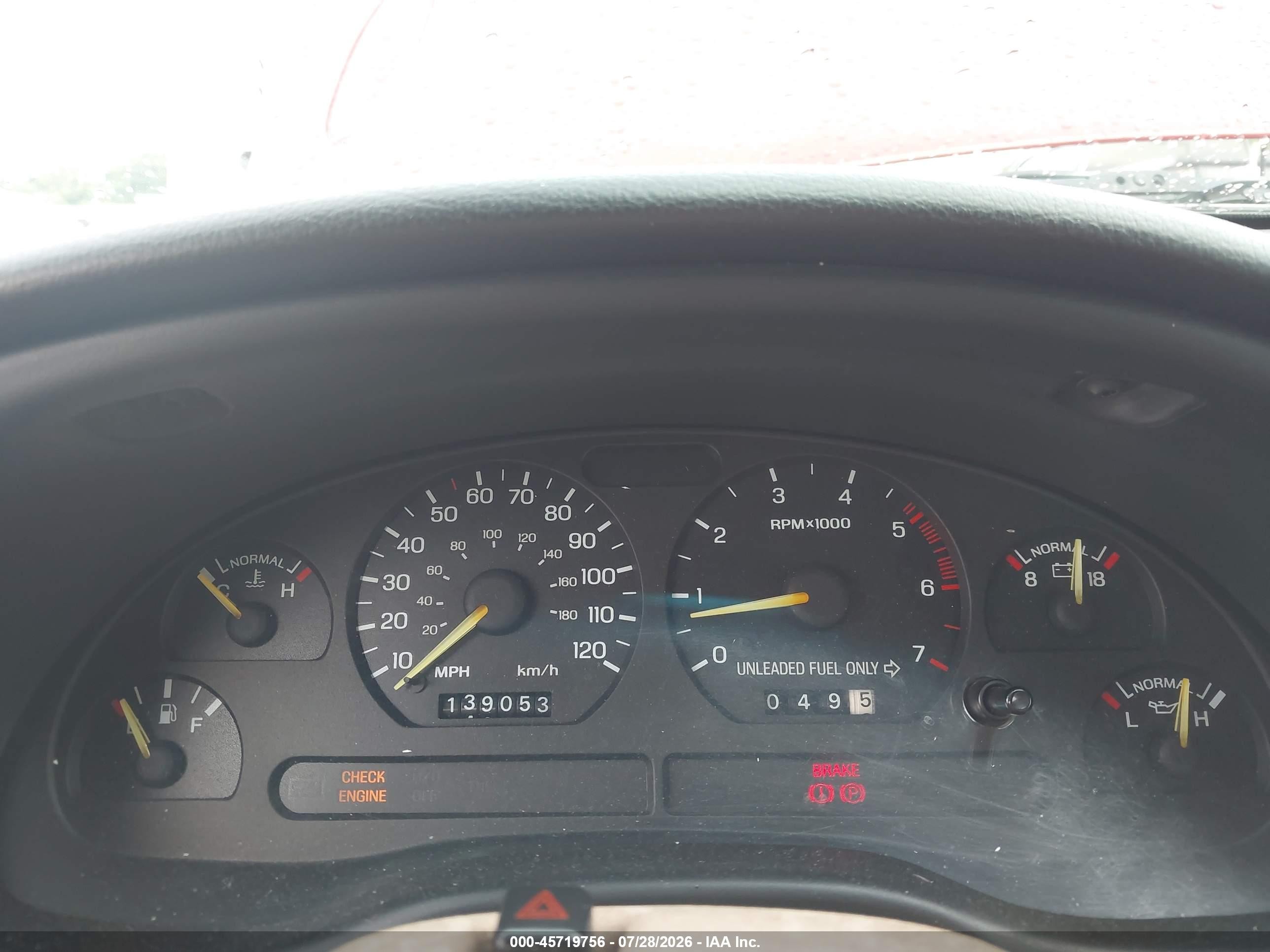 1995 Ford Mustang   Red vin: 1FALP444XSF240062
