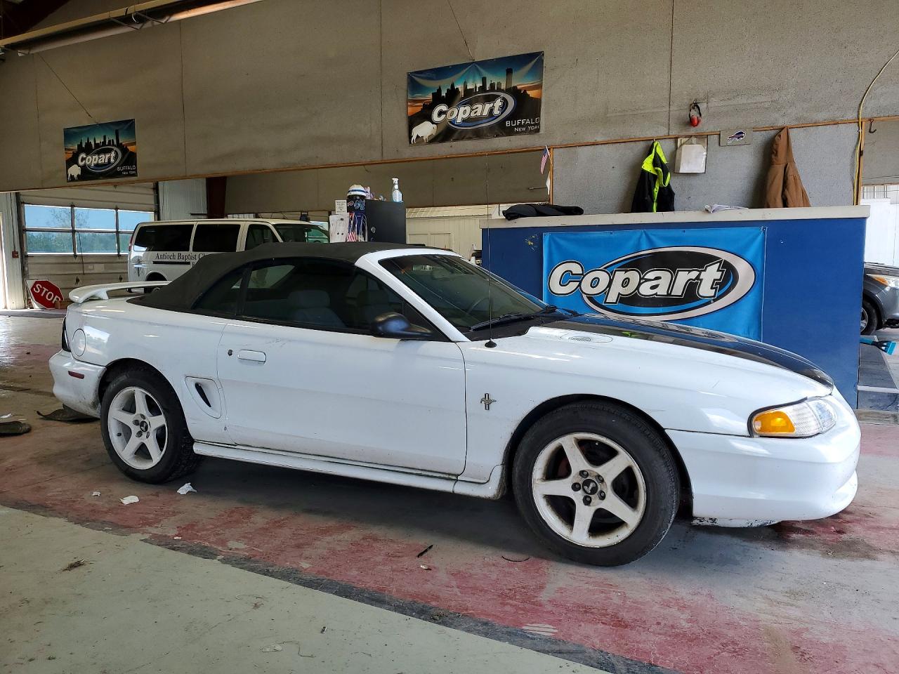1996 Ford Mustang White vin: 1FALP444XTF221089