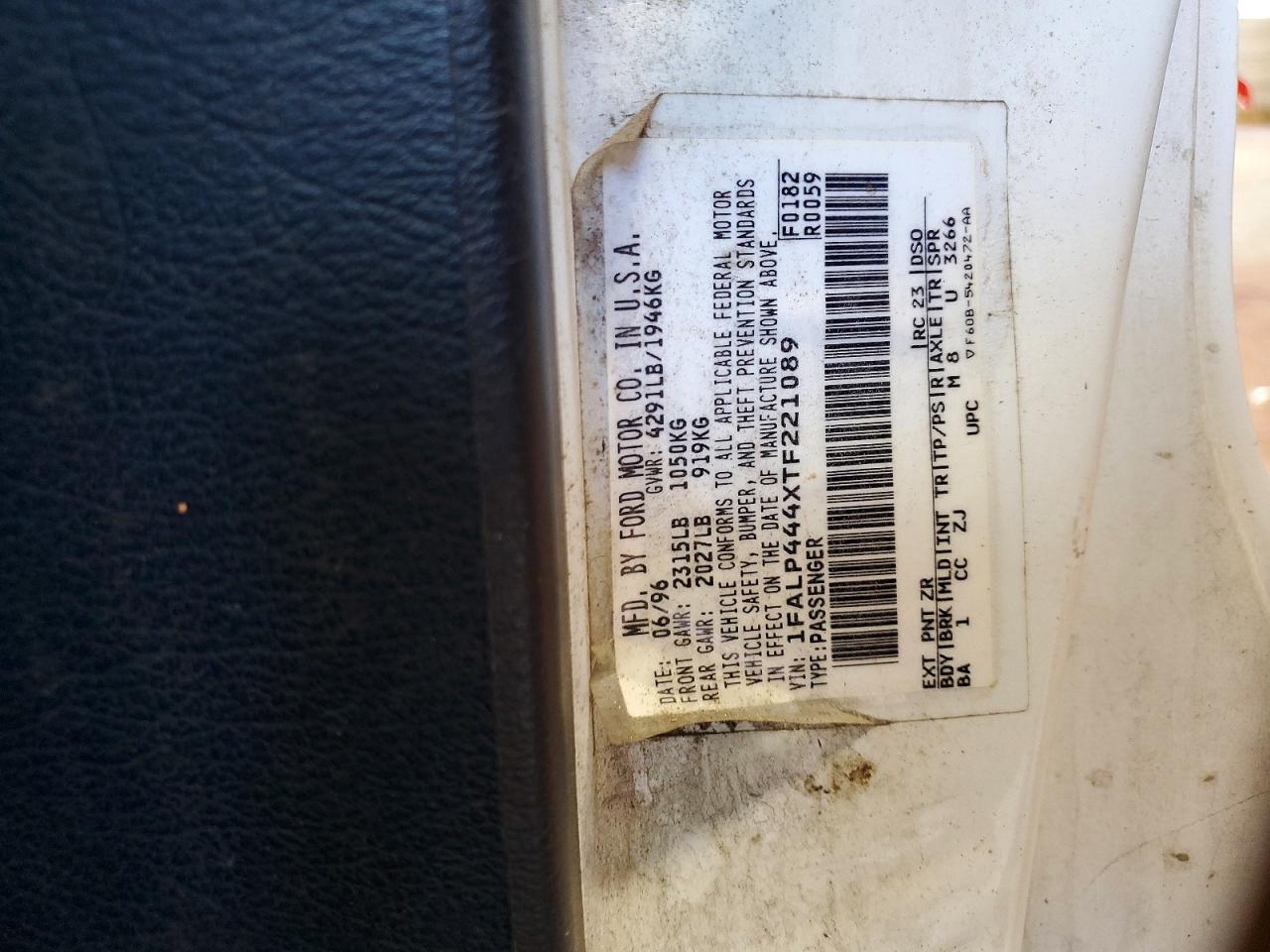 1996 Ford Mustang White vin: 1FALP444XTF221089