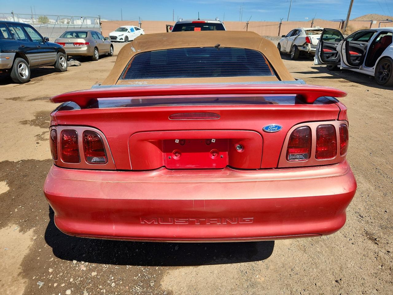 1997 Ford Mustang Red vin: 1FALP444XVF201105