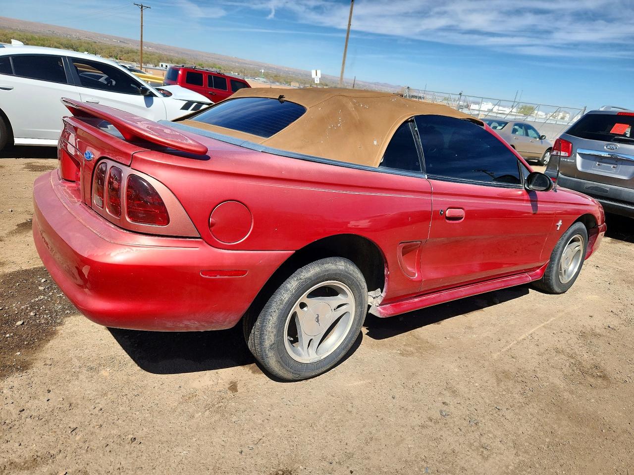 1997 Ford Mustang Red vin: 1FALP444XVF201105