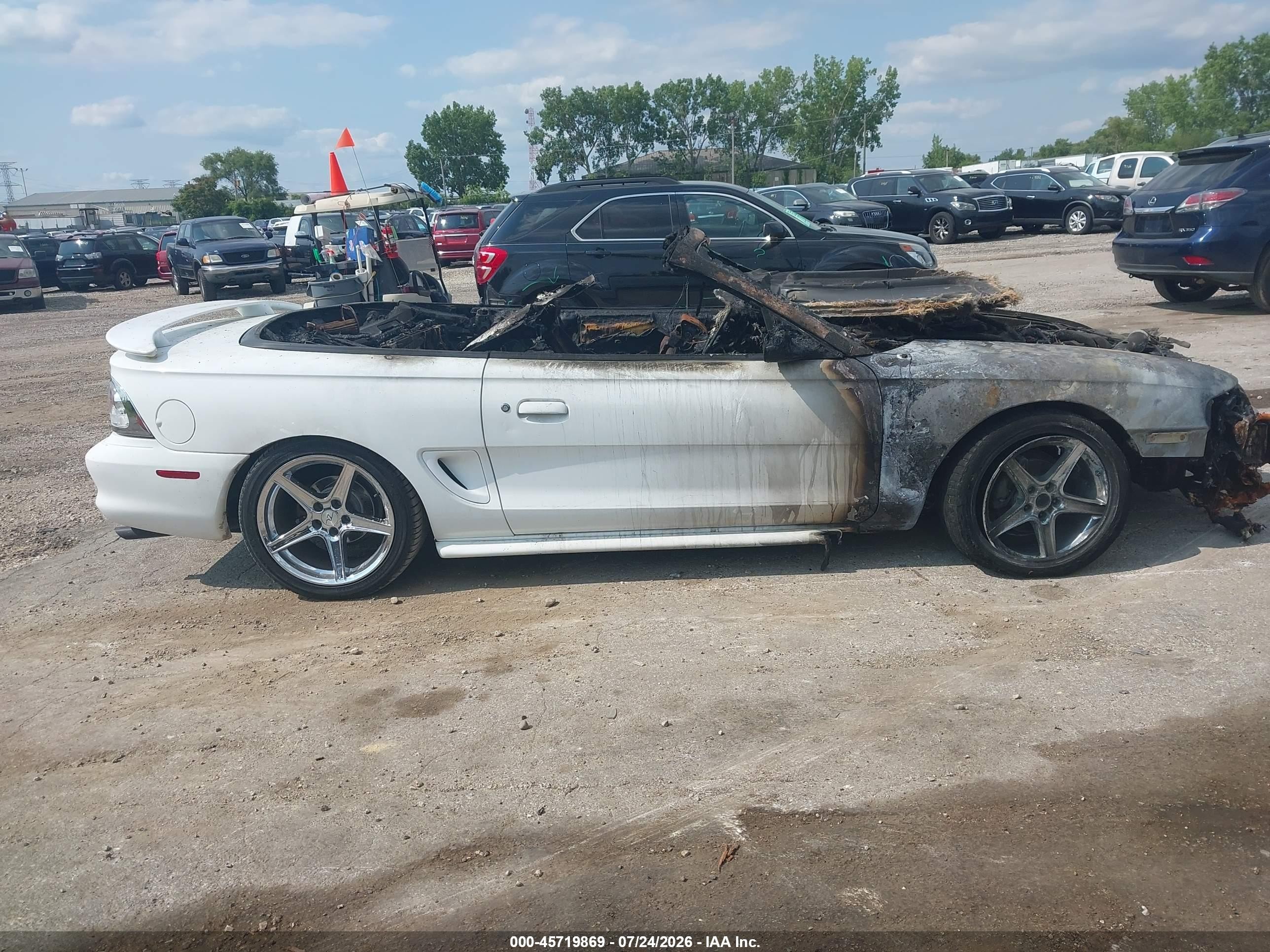 1994 Ford Mustang Gt White vin: 1FALP45T1RF105777