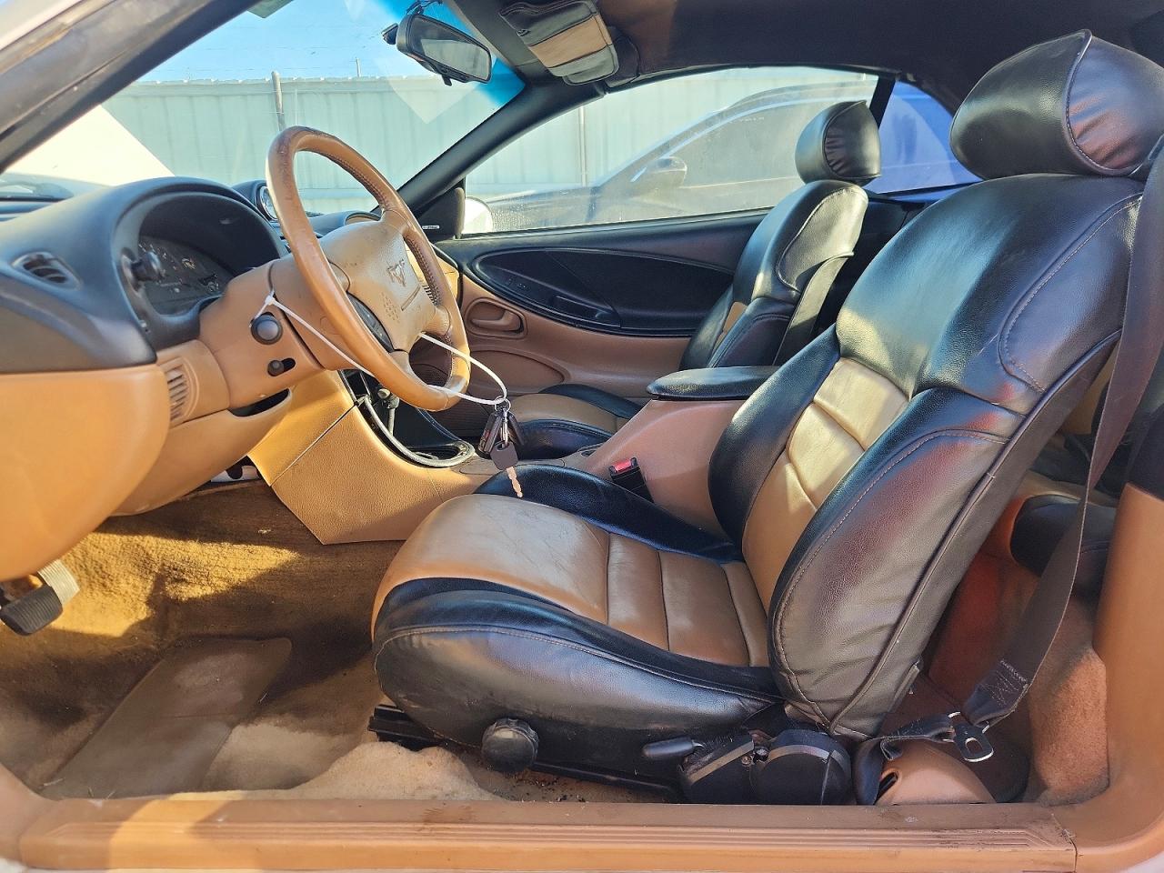 1995 Ford Mustang Gt Белый vin: 1FALP45T5SF139176