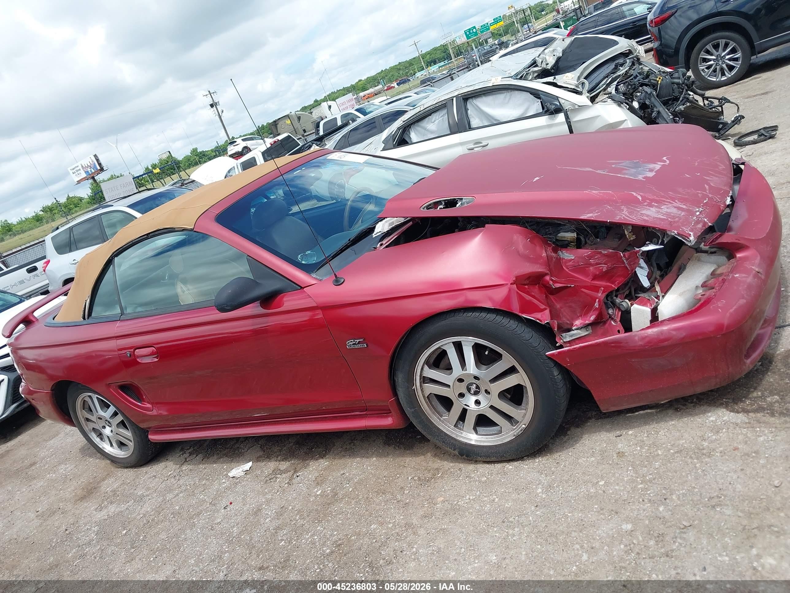 1995 Ford Mustang Gt/gts Red vin: 1FALP45T7SF201158