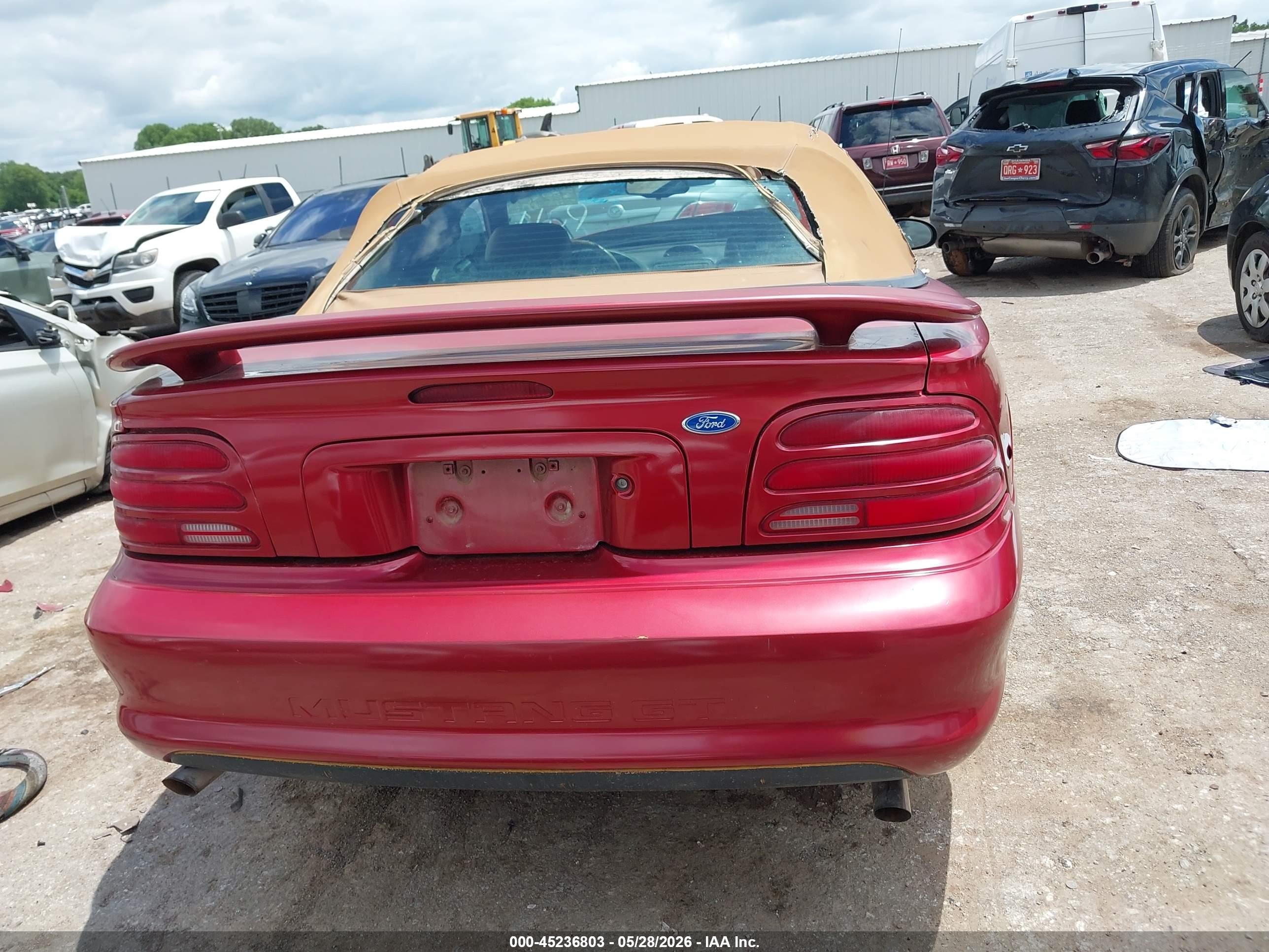 1995 Ford Mustang Gt/gts Red vin: 1FALP45T7SF201158