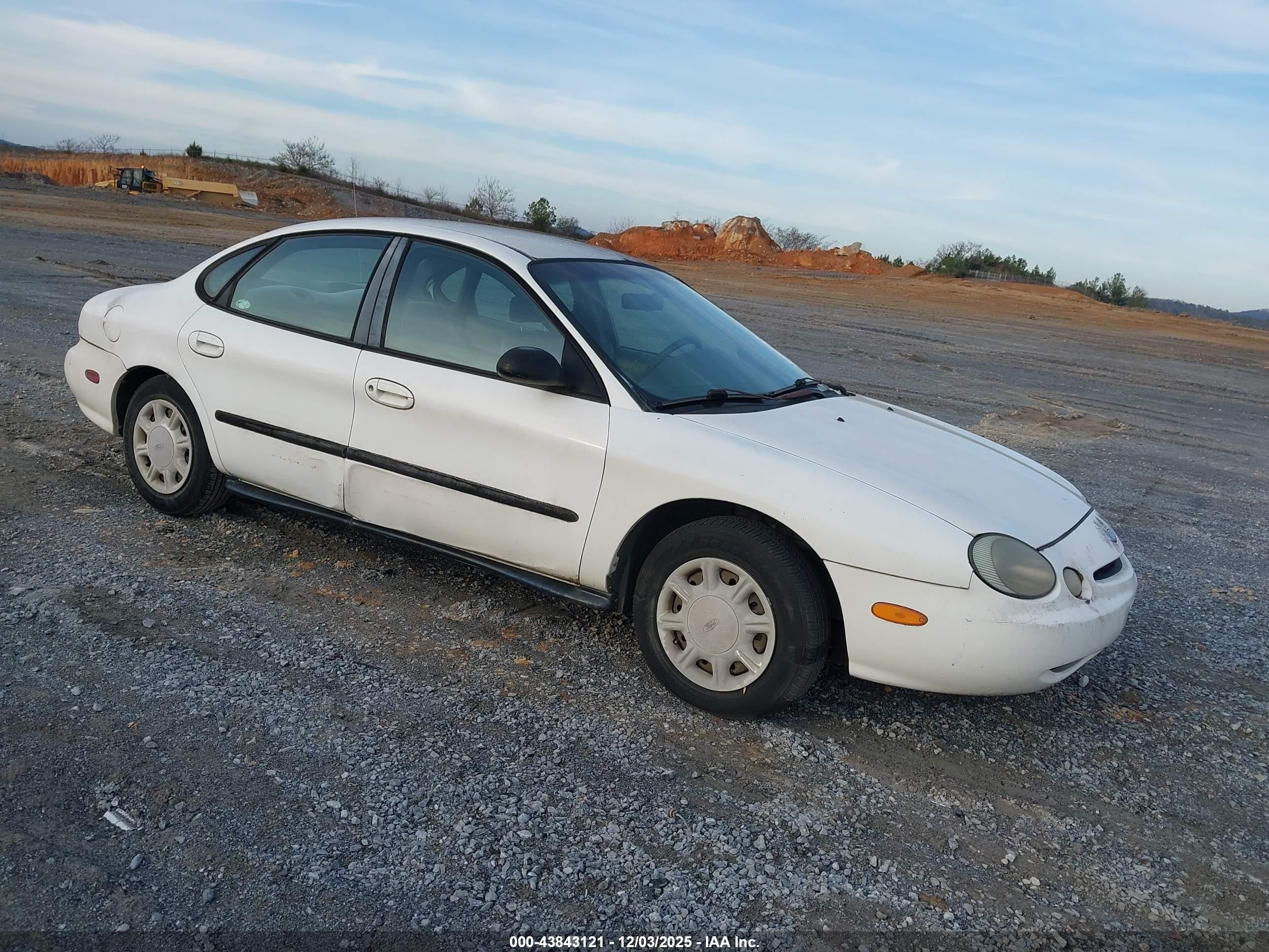 1996 Ford Taurus G White vin: 1FALP51U1TA243702