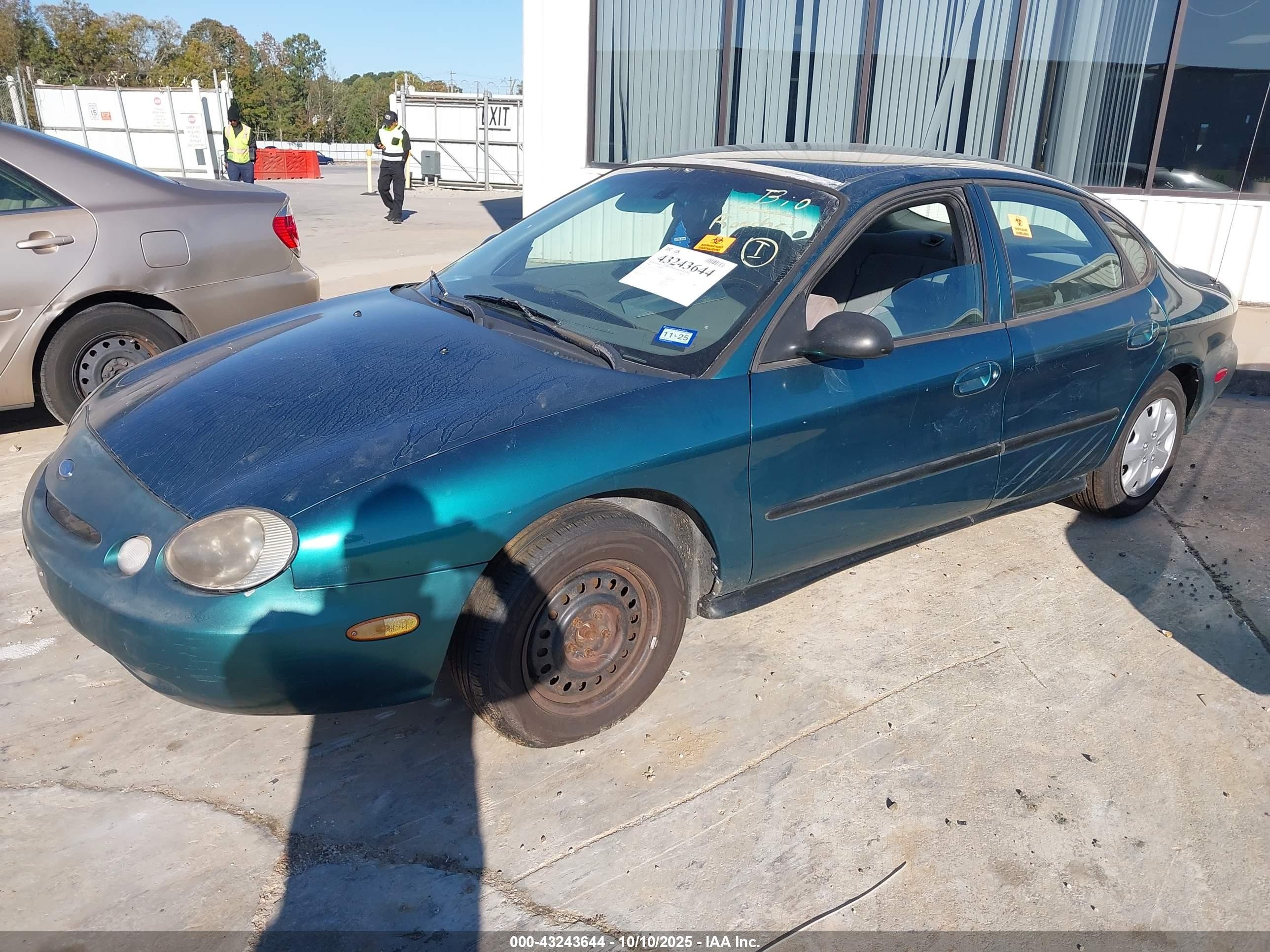 1996 Ford Taurus G Зеленый vin: 1FALP51U3TA316584