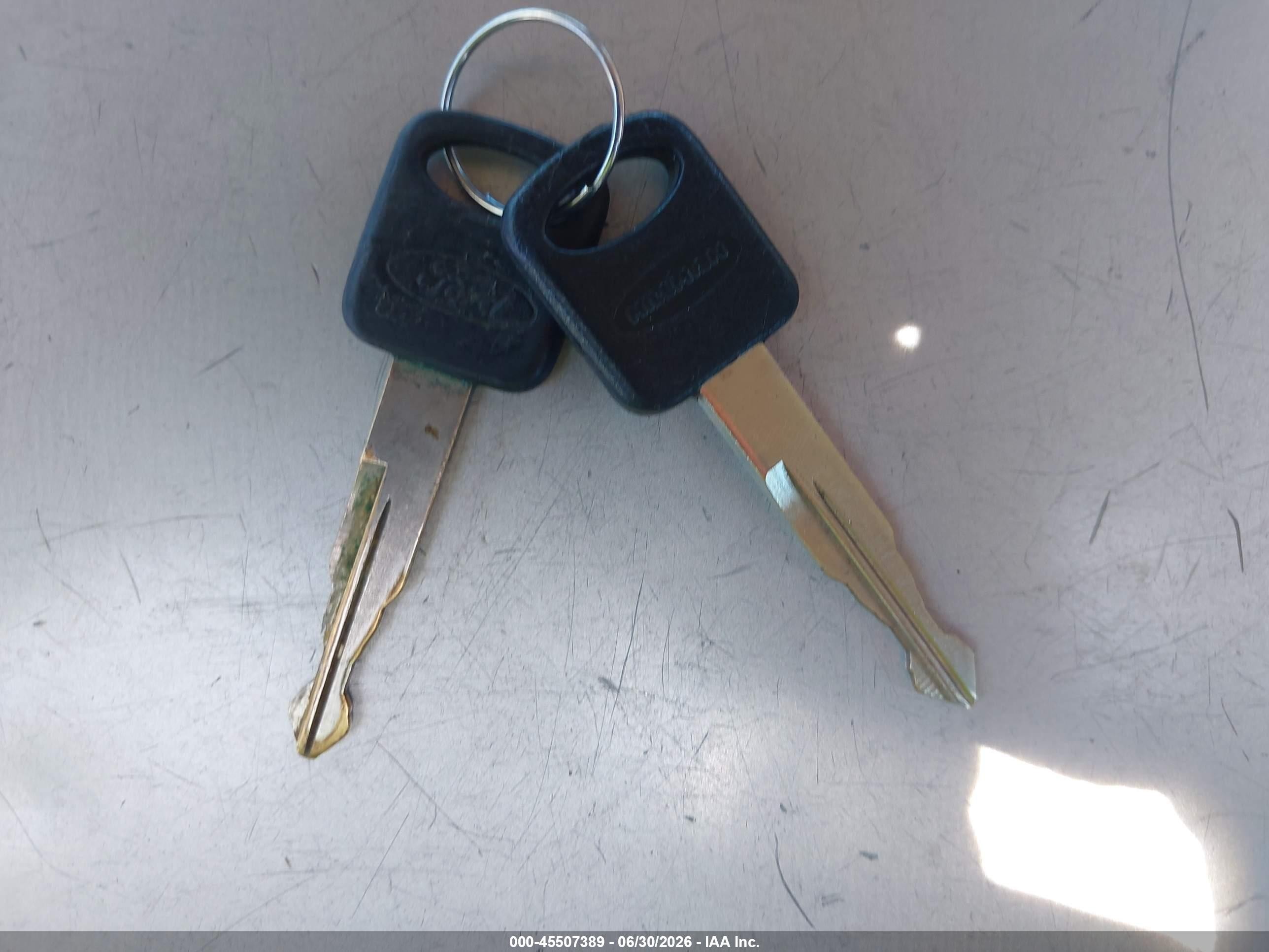 1996 Ford Taurus G Red vin: 1FALP51U8TG265256