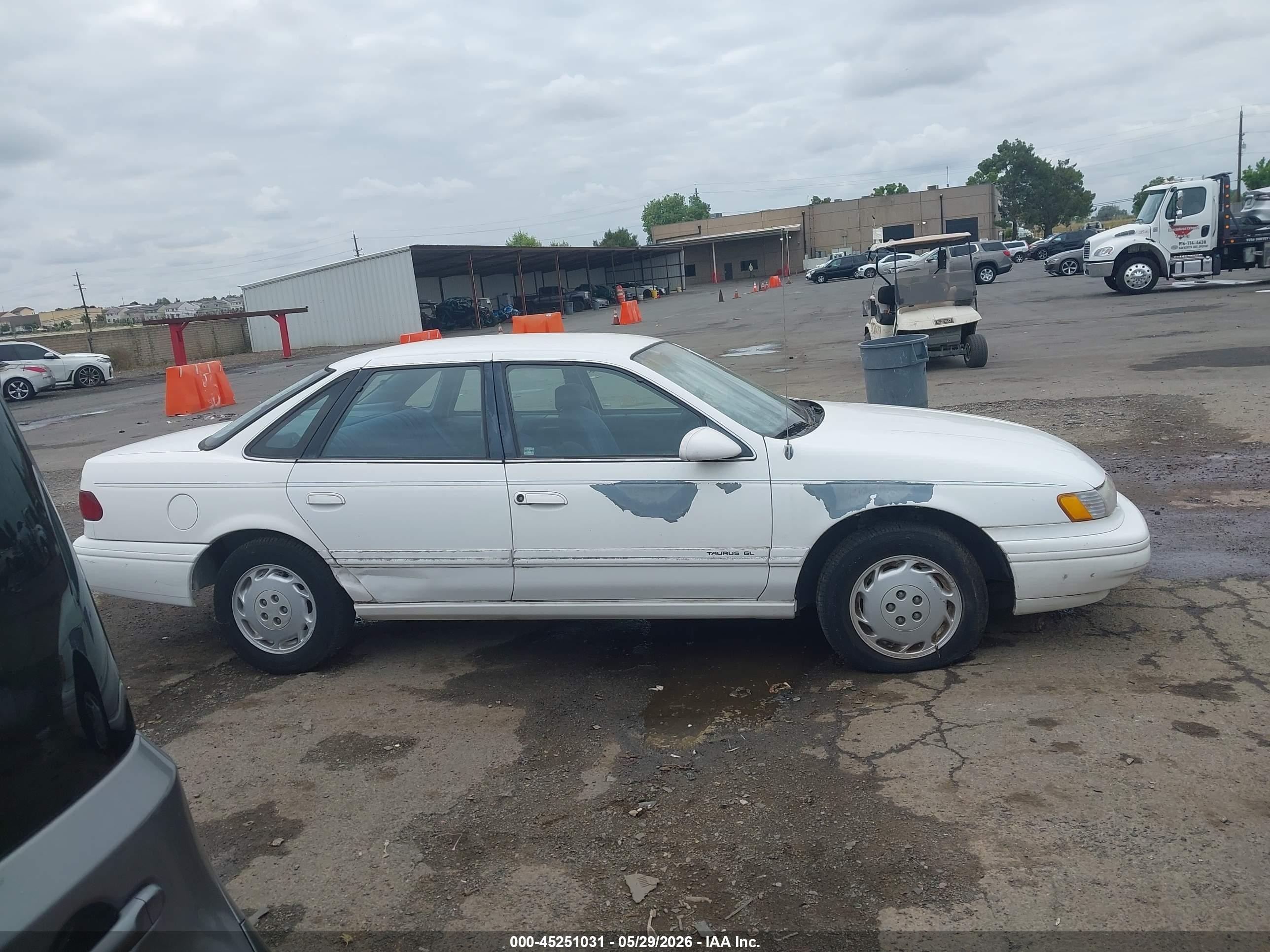 1994 Ford Taurus Gl White vin: 1FALP5240RG278400