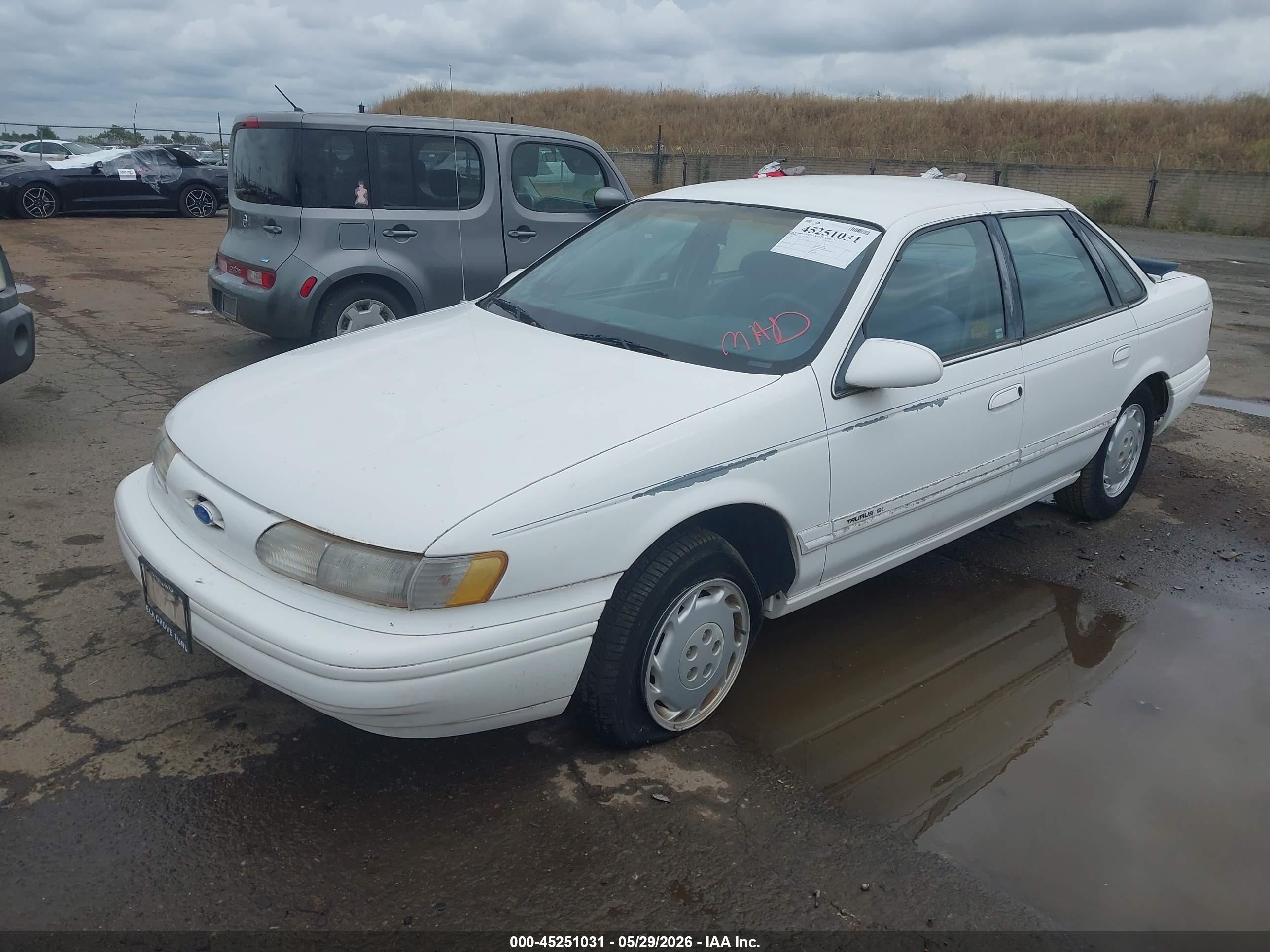 1994 Ford Taurus Gl White vin: 1FALP5240RG278400