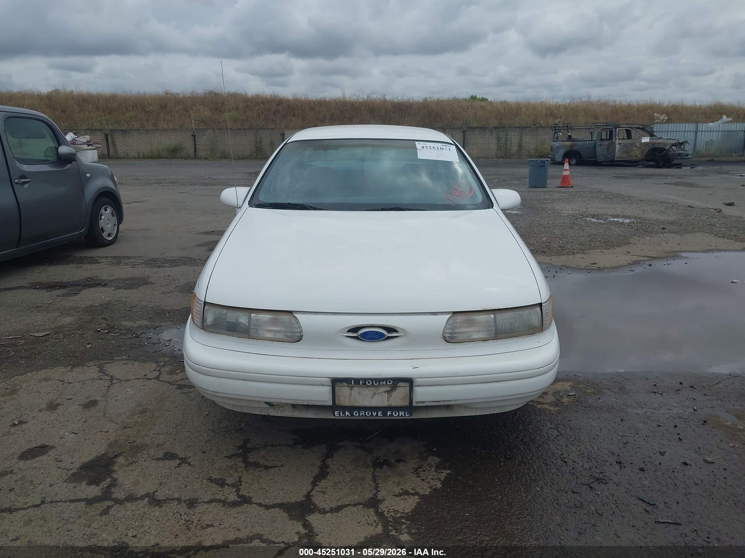 1994 Ford Taurus Gl White vin: 1FALP5240RG278400