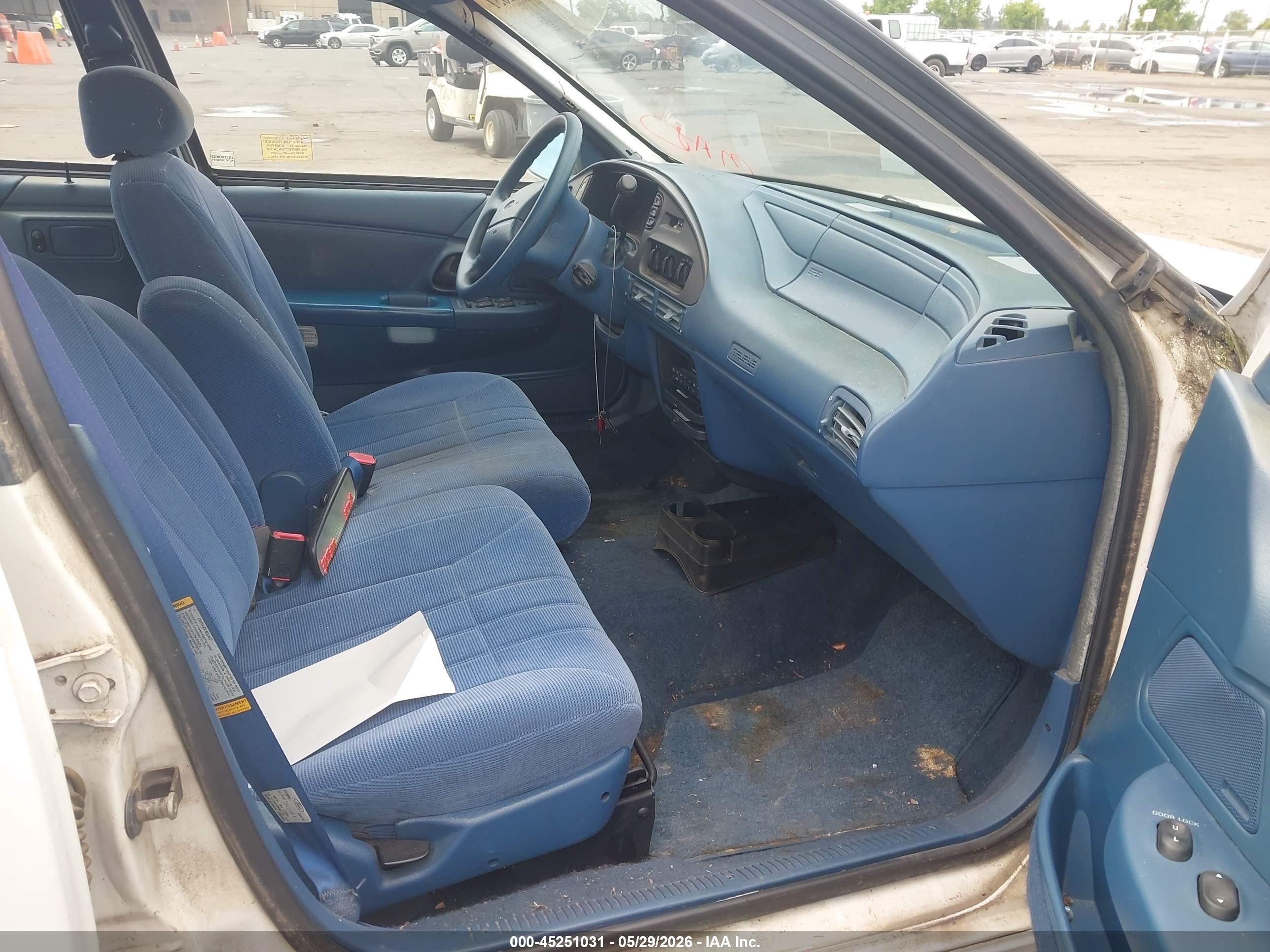 1994 Ford Taurus Gl White vin: 1FALP5240RG278400