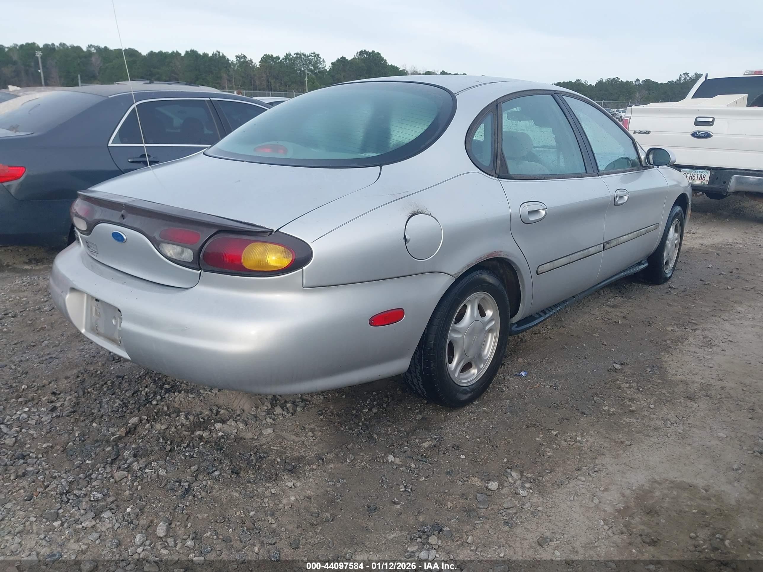 1996 Ford Taurus Gl Silver vin: 1FALP52U0TA158784