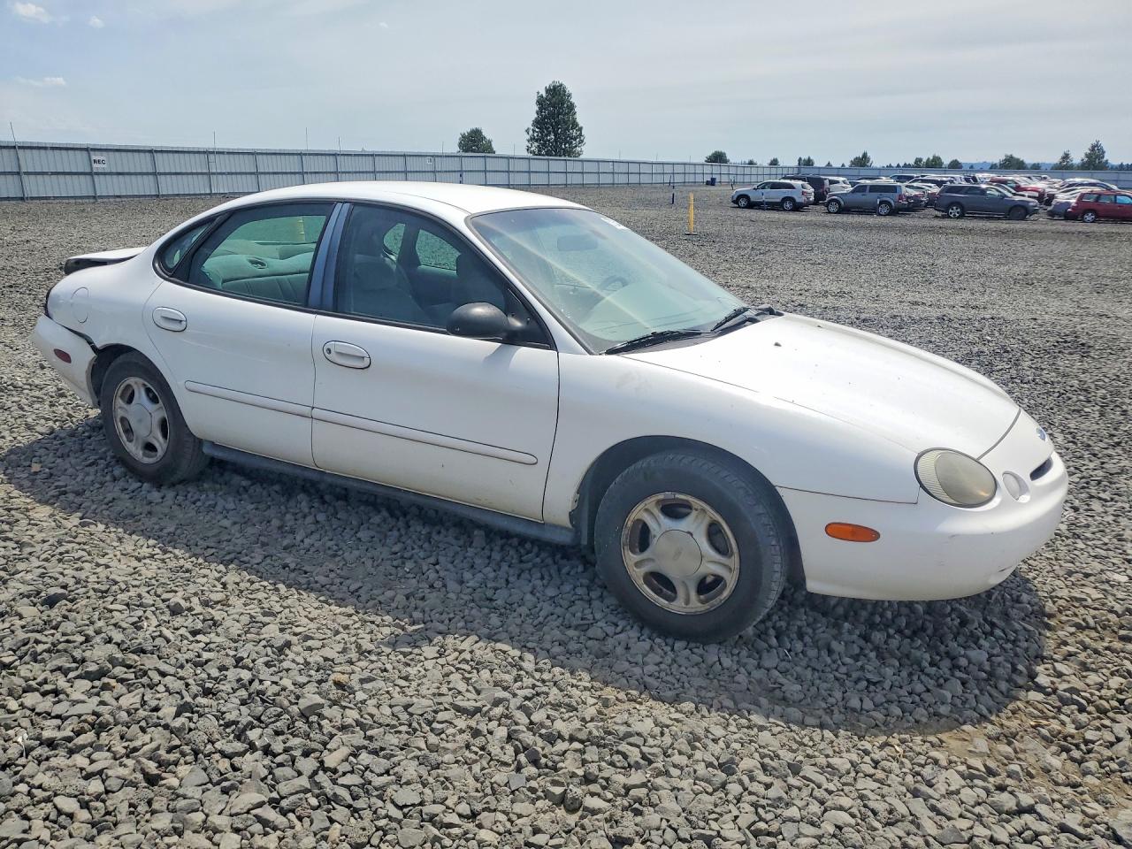 1997 Ford Taurus Gl White vin: 1FALP52U1VA209227