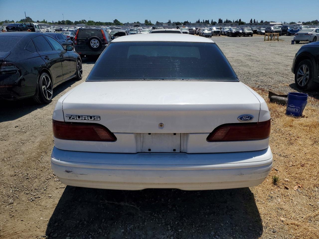 1995 Ford Taurus Gl White vin: 1FALP52U2SA122335
