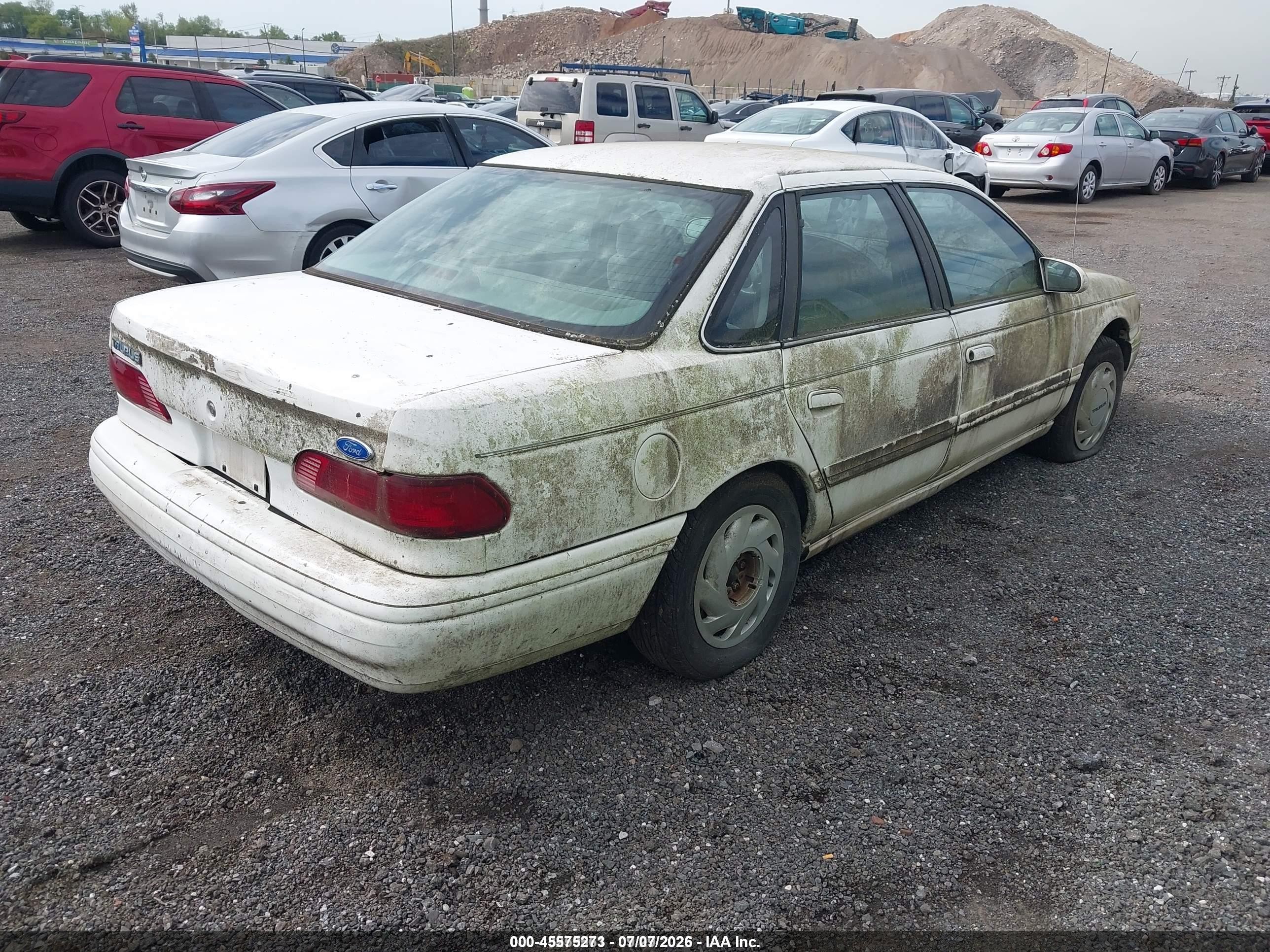 1995 Ford Taurus Gl/se White vin: 1FALP52U2SA267004