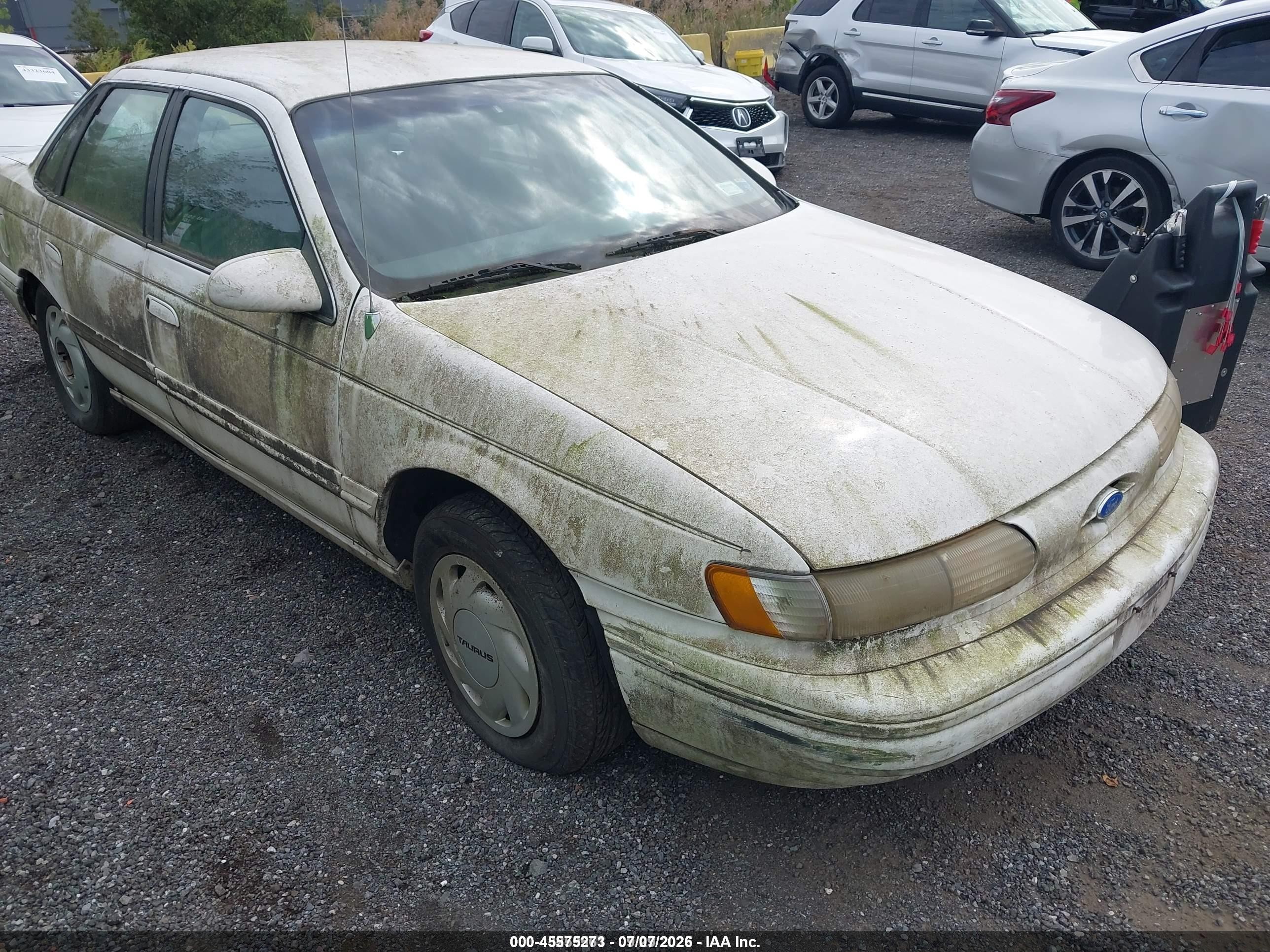 1995 Ford Taurus Gl/se White vin: 1FALP52U2SA267004