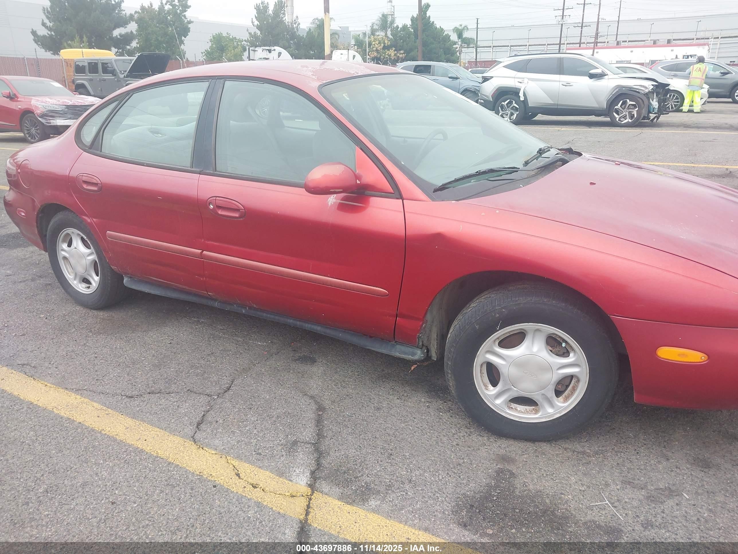 1996 Ford Taurus Gl Burgundy vin: 1FALP52U2TA125141