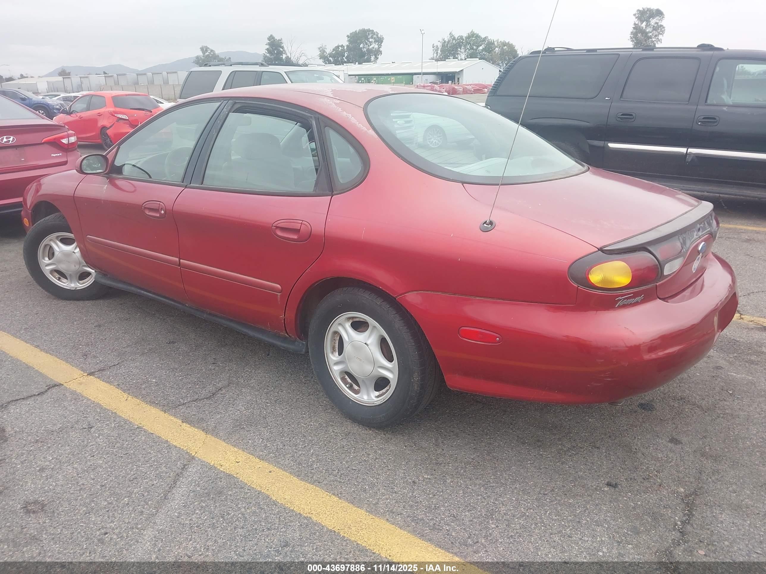 1996 Ford Taurus Gl Burgundy vin: 1FALP52U2TA125141