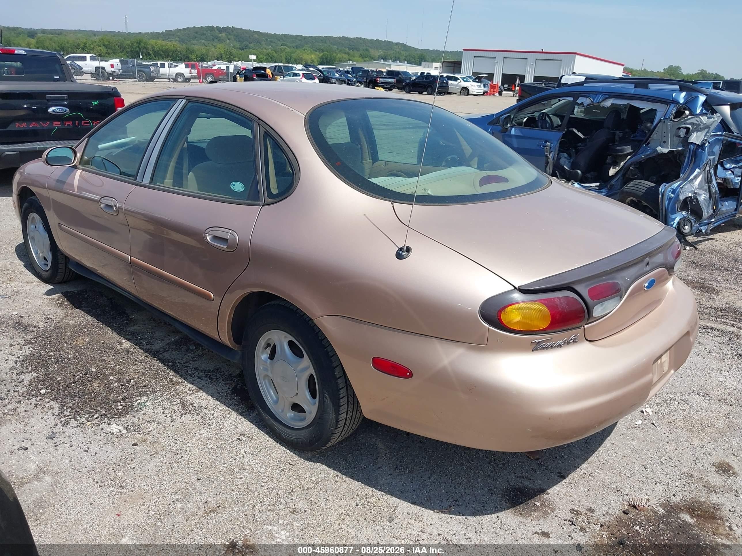 1996 Ford Taurus Gl Gold vin: 1FALP52U2TA153490