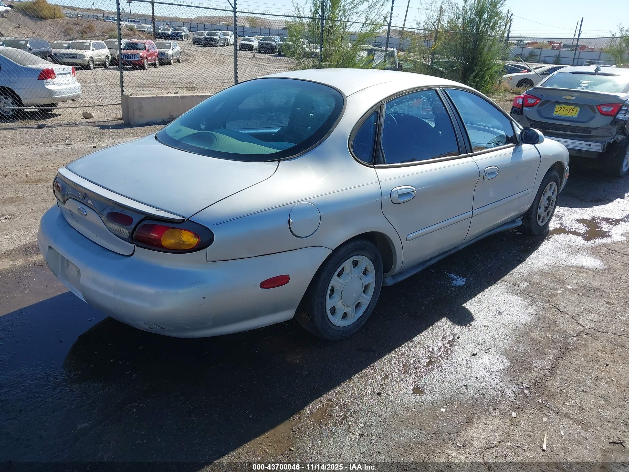 1996 Ford Taurus Gl Silver vin: 1FALP52U2TG285436